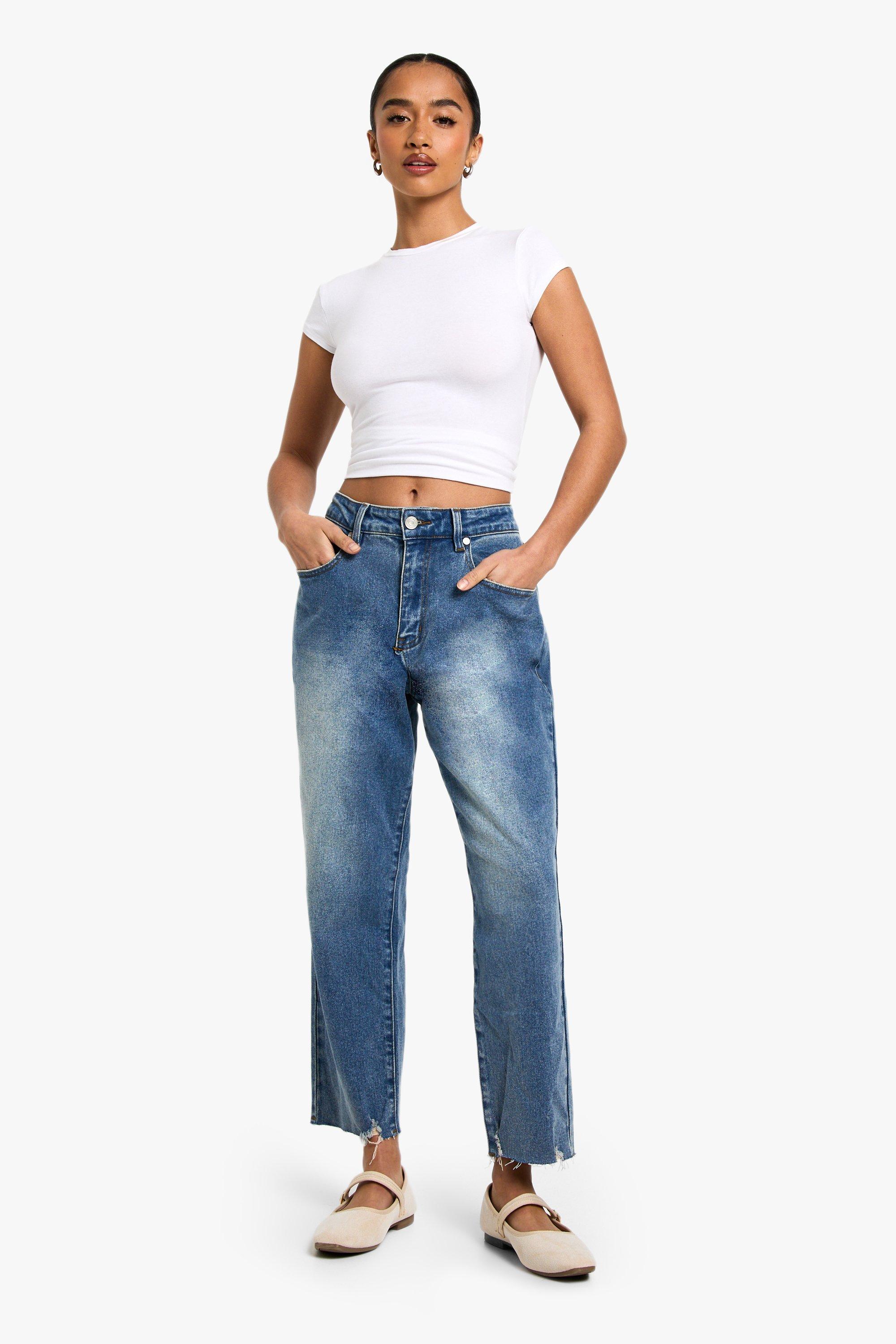 Boohoo The Petite Mom Jeans, Vintage Wash