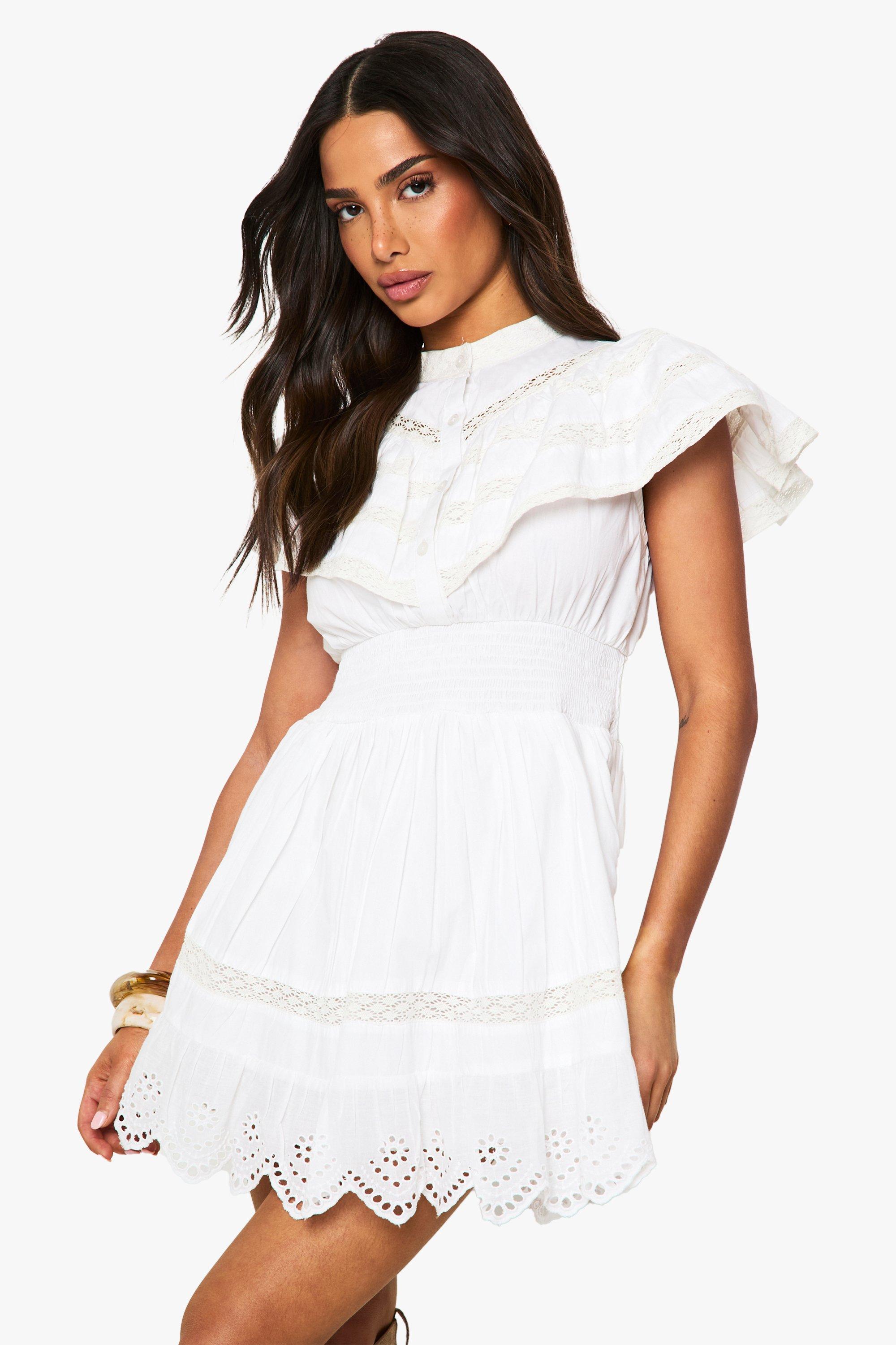 Boohoo Petite Mini Jurk Met Laagjes, Franjes En Knoop Detail, White