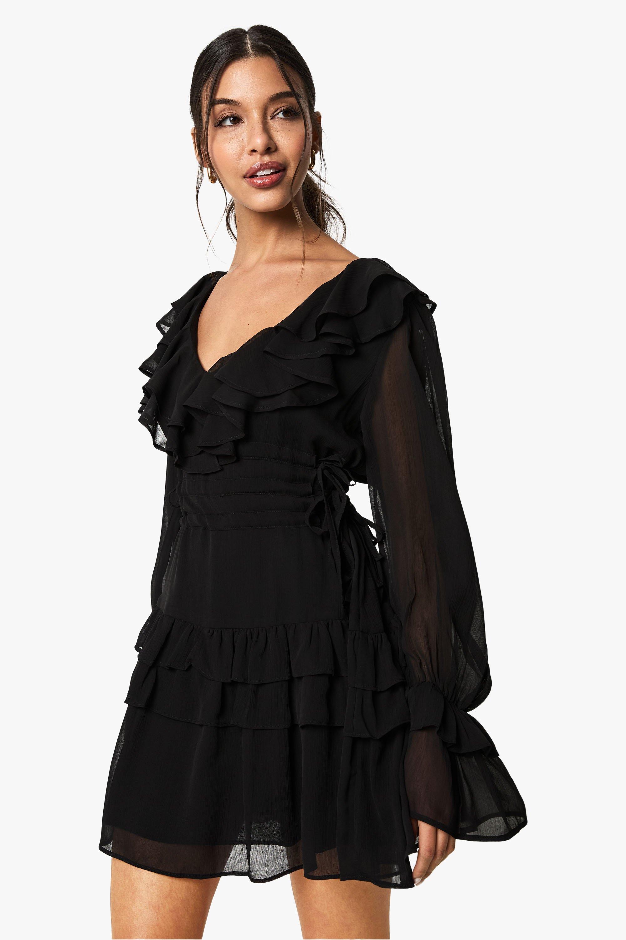 Boohoo Skater Jurk Met Geplooide Taille En Ruches, Black