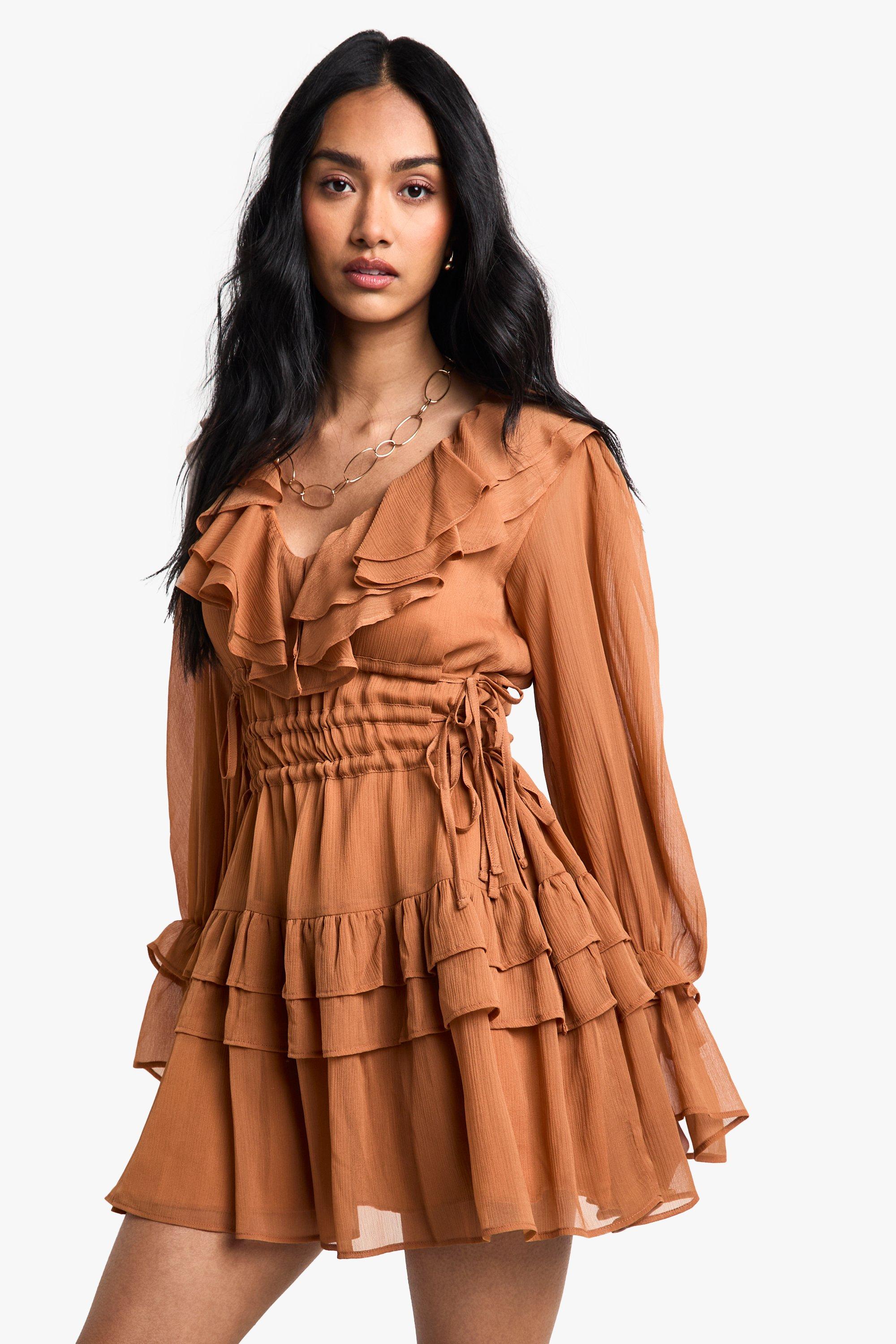 Boohoo Skater Jurk Met Geplooide Taille En Ruches, Rust