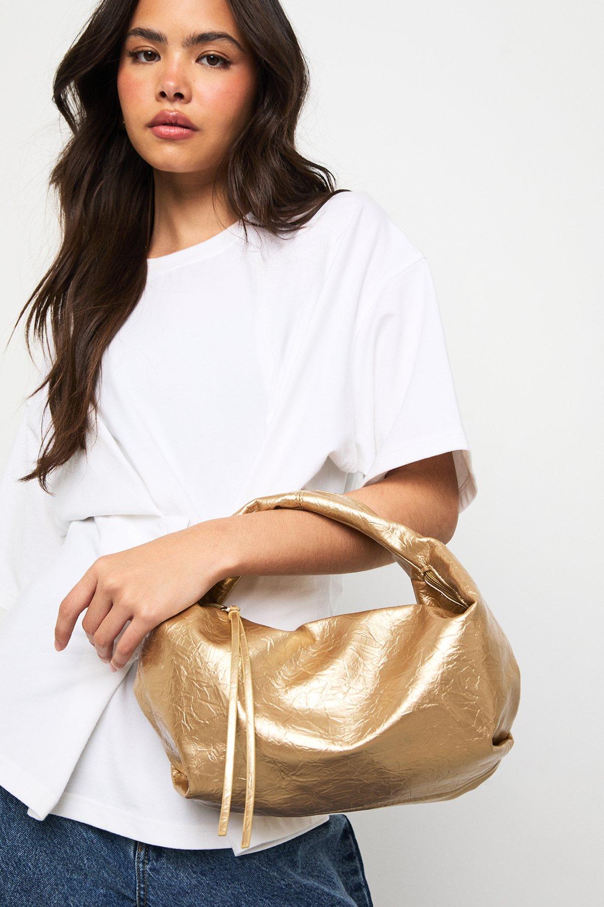 Image of Pochette extra comoda in vernice con trama, Metallics