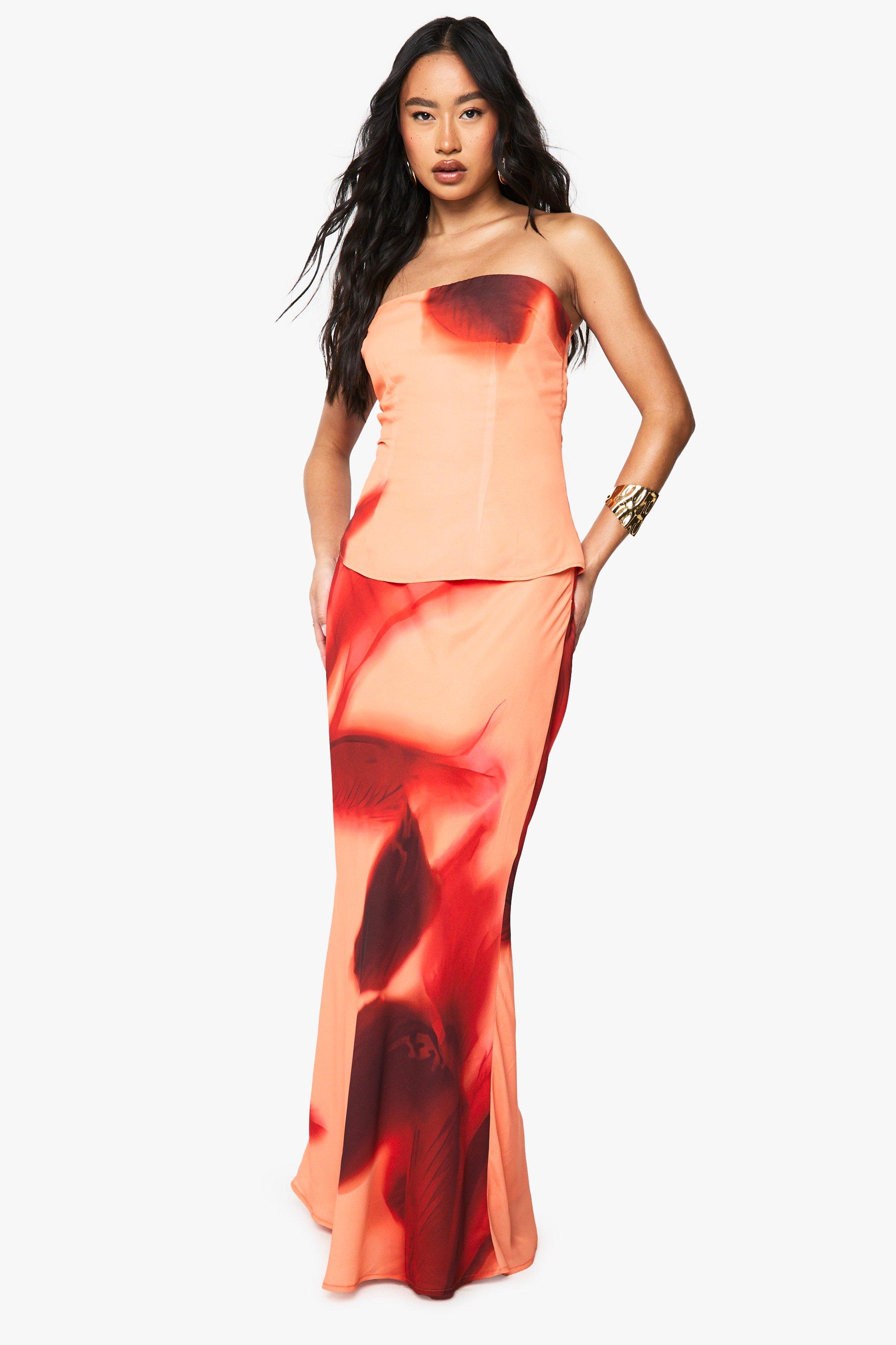 Boohoo Chiffon Bloemen Maxi Rok, Red