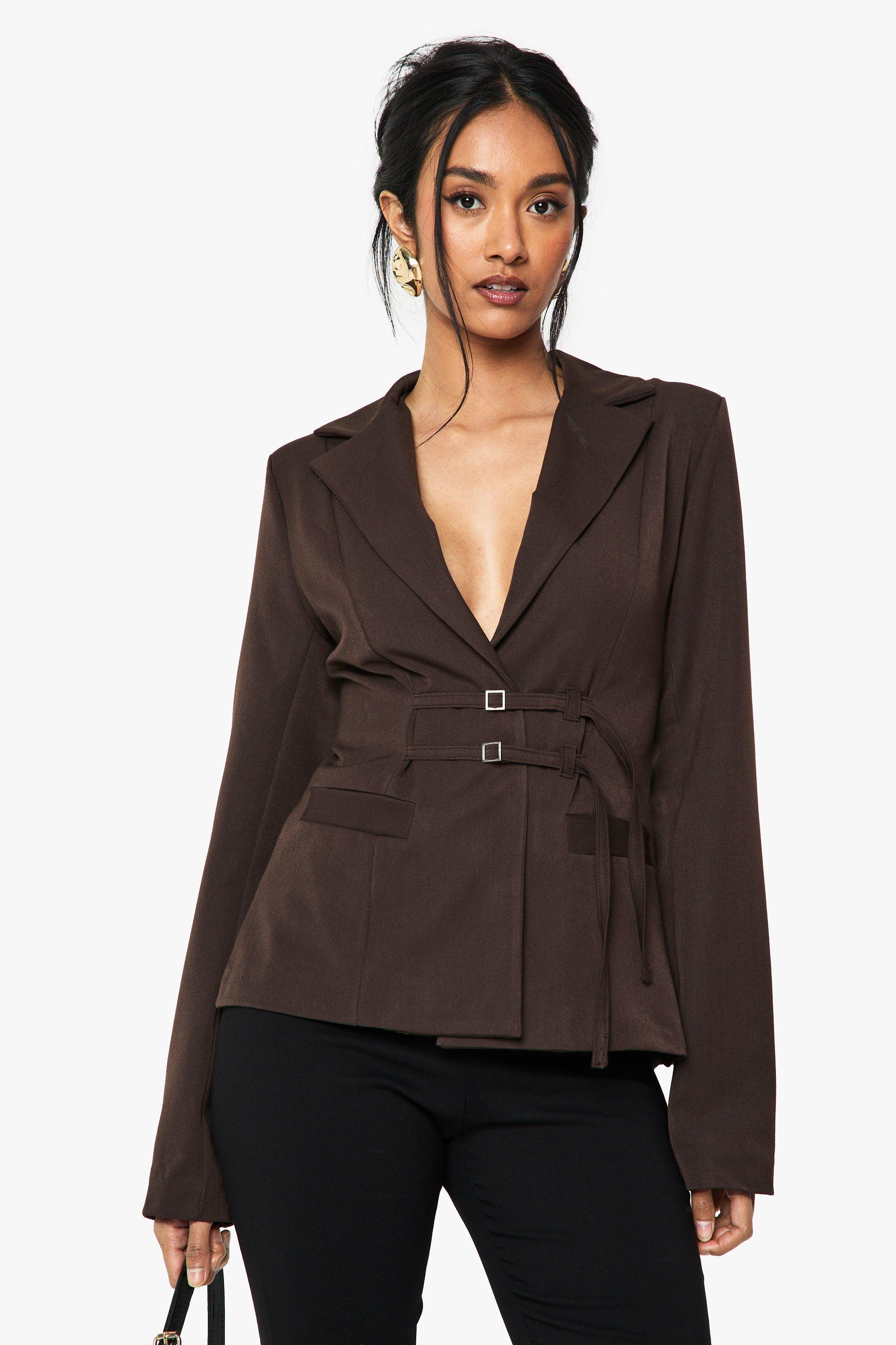 Boohoo Getailleerde Blazer Met Gesp Detail, Chocolate