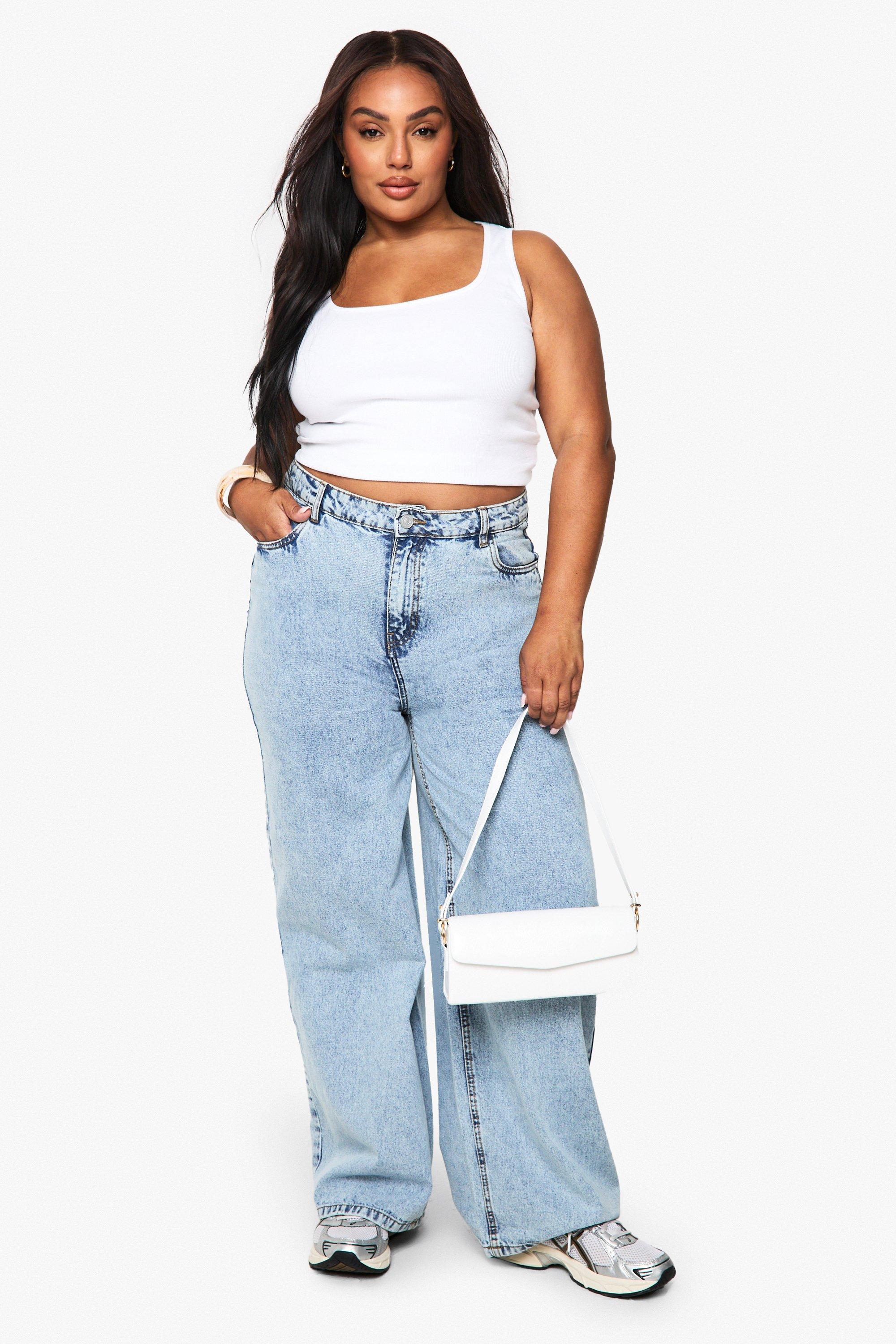 Boohoo Basic Plus Jeans Met Rechte Pijpen, Light Wash