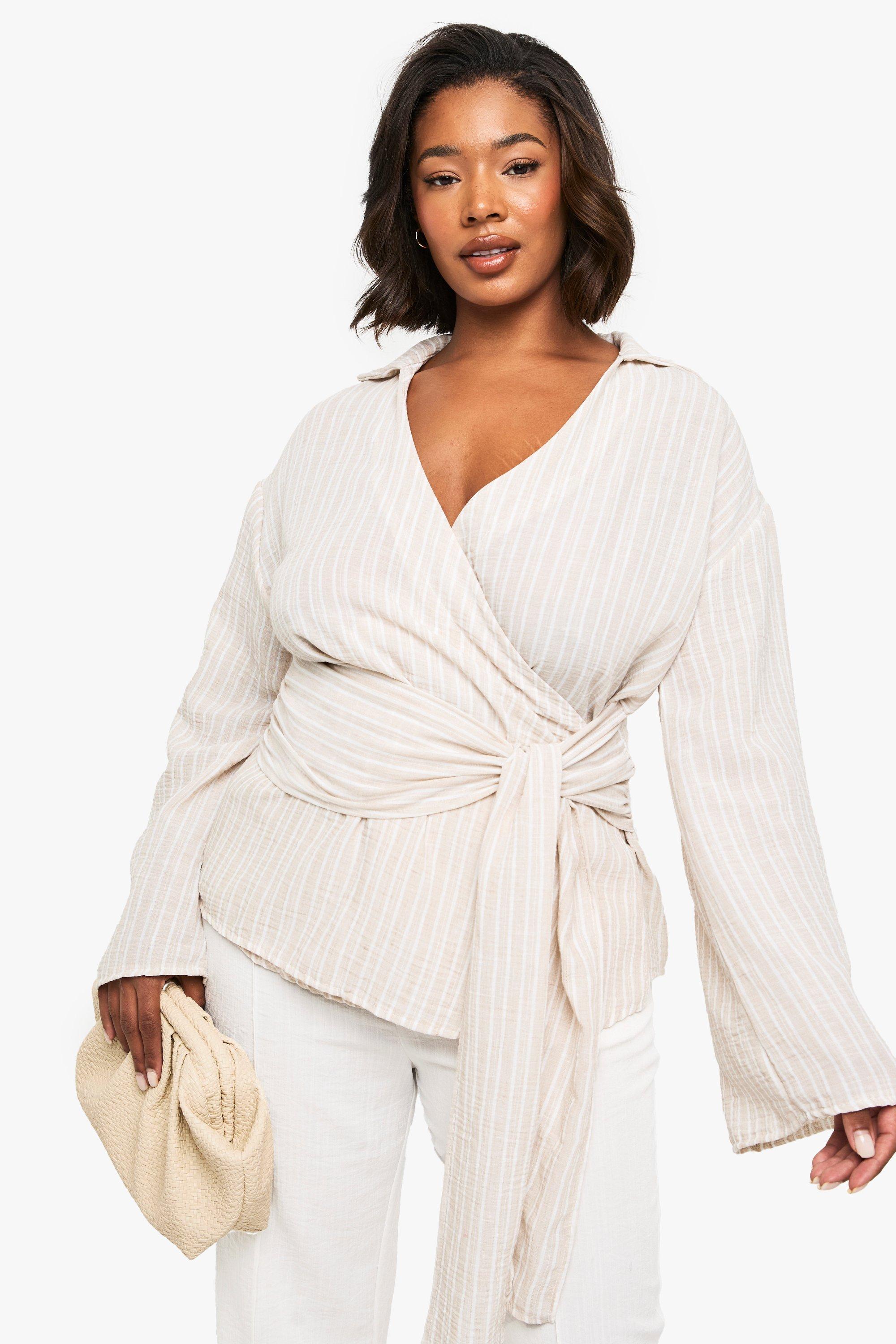 Image of Blusa Plus Size a righe con laccetti frontali, Beige