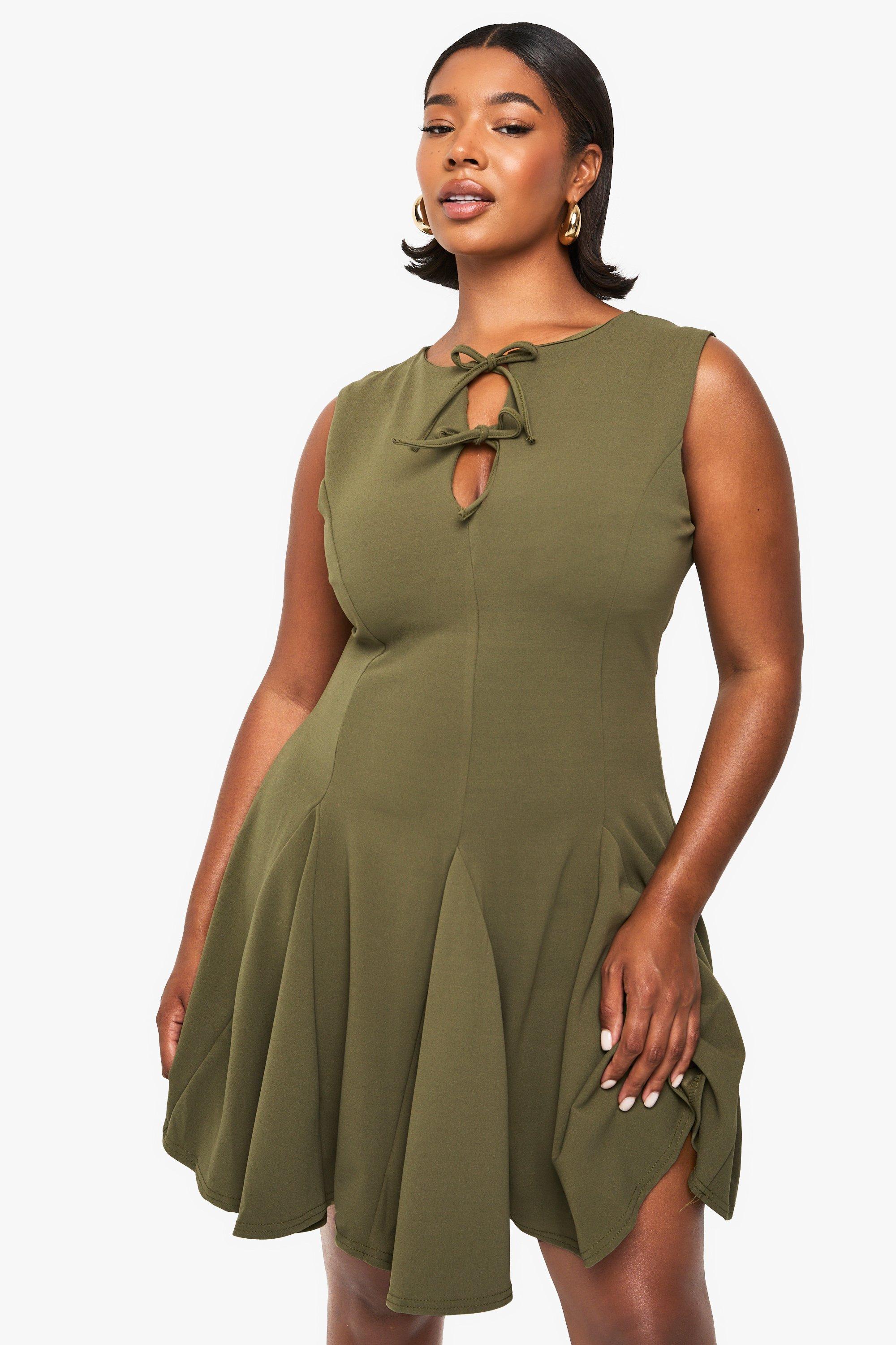 Boohoo Plus Mouwloze Skater Jurk Met Strik, Khaki