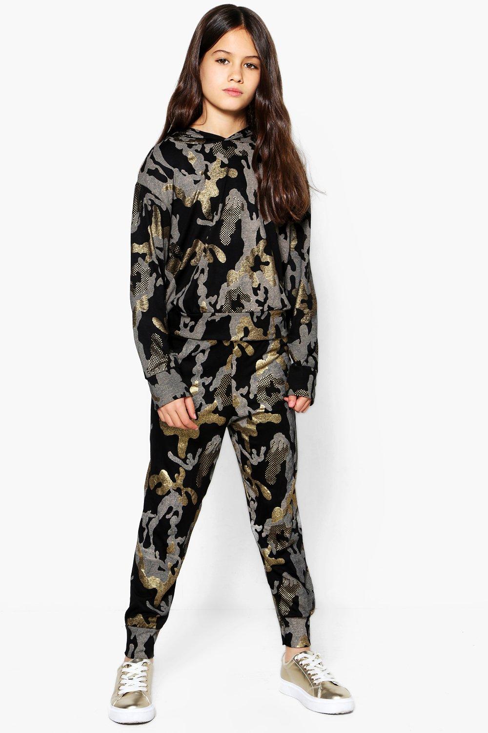 camo tracksuit girls