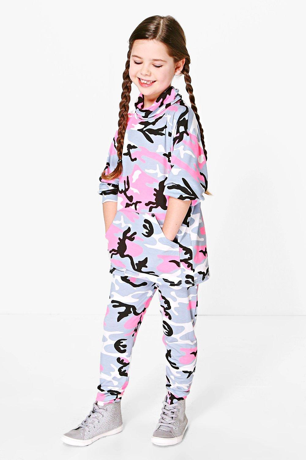 pink camo tracksuit