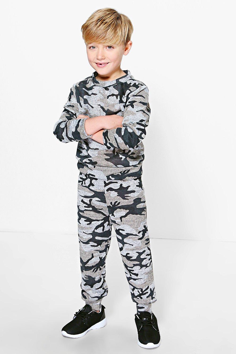 boys camo tracksuit