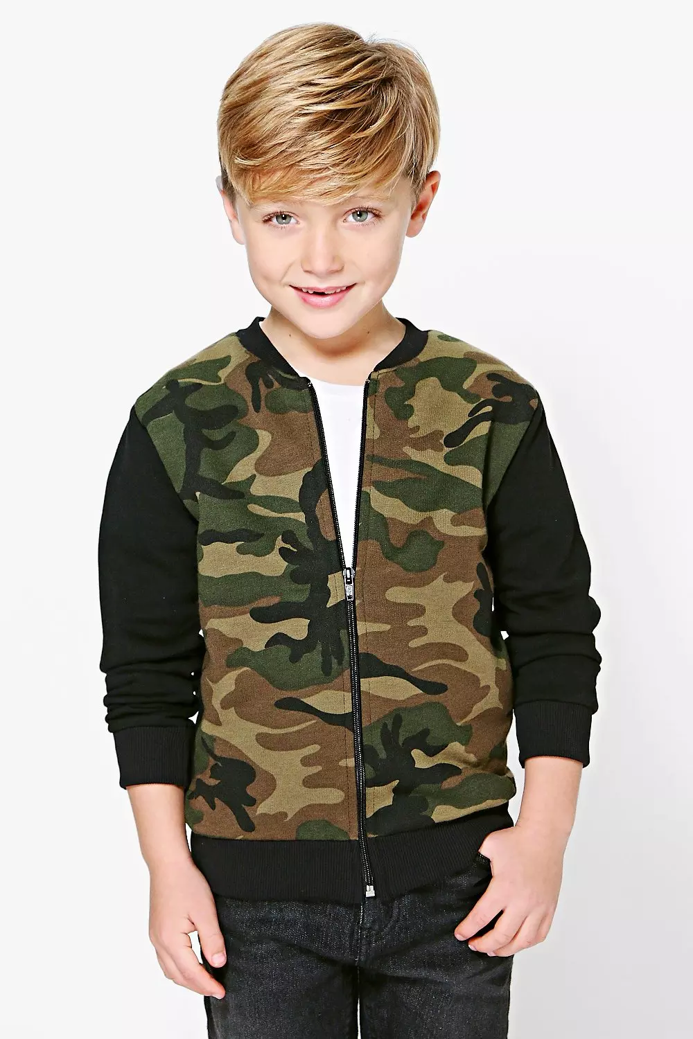 Boys Camo Contrast Bomber Jacket boohooMAN