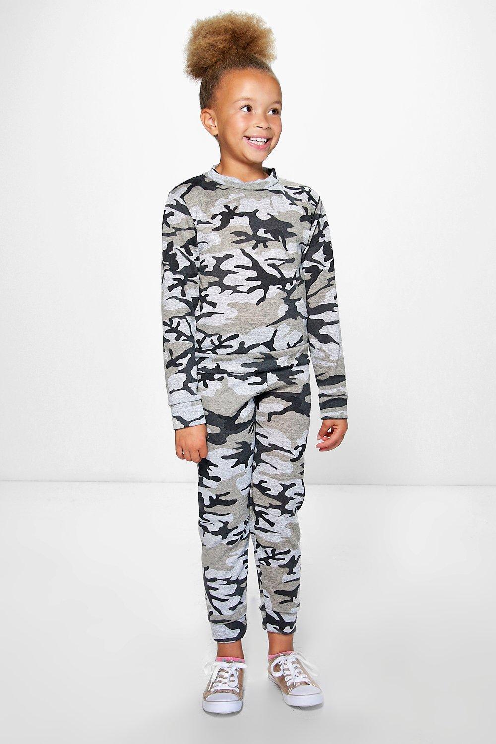 camo tracksuit girls