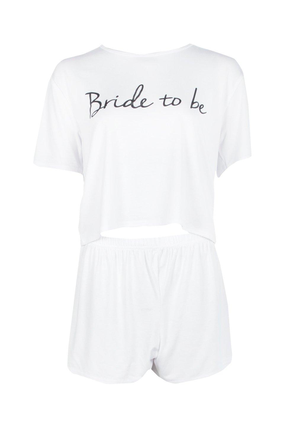 I am white. Bride to be майка. Пижама Olivera Bride to be. Кореянки в пижаме шорты и футболка.