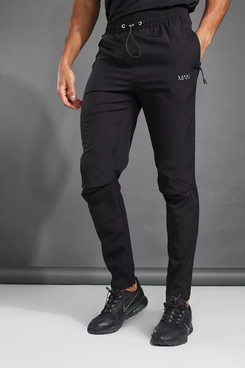 Tapered sweatpants shop