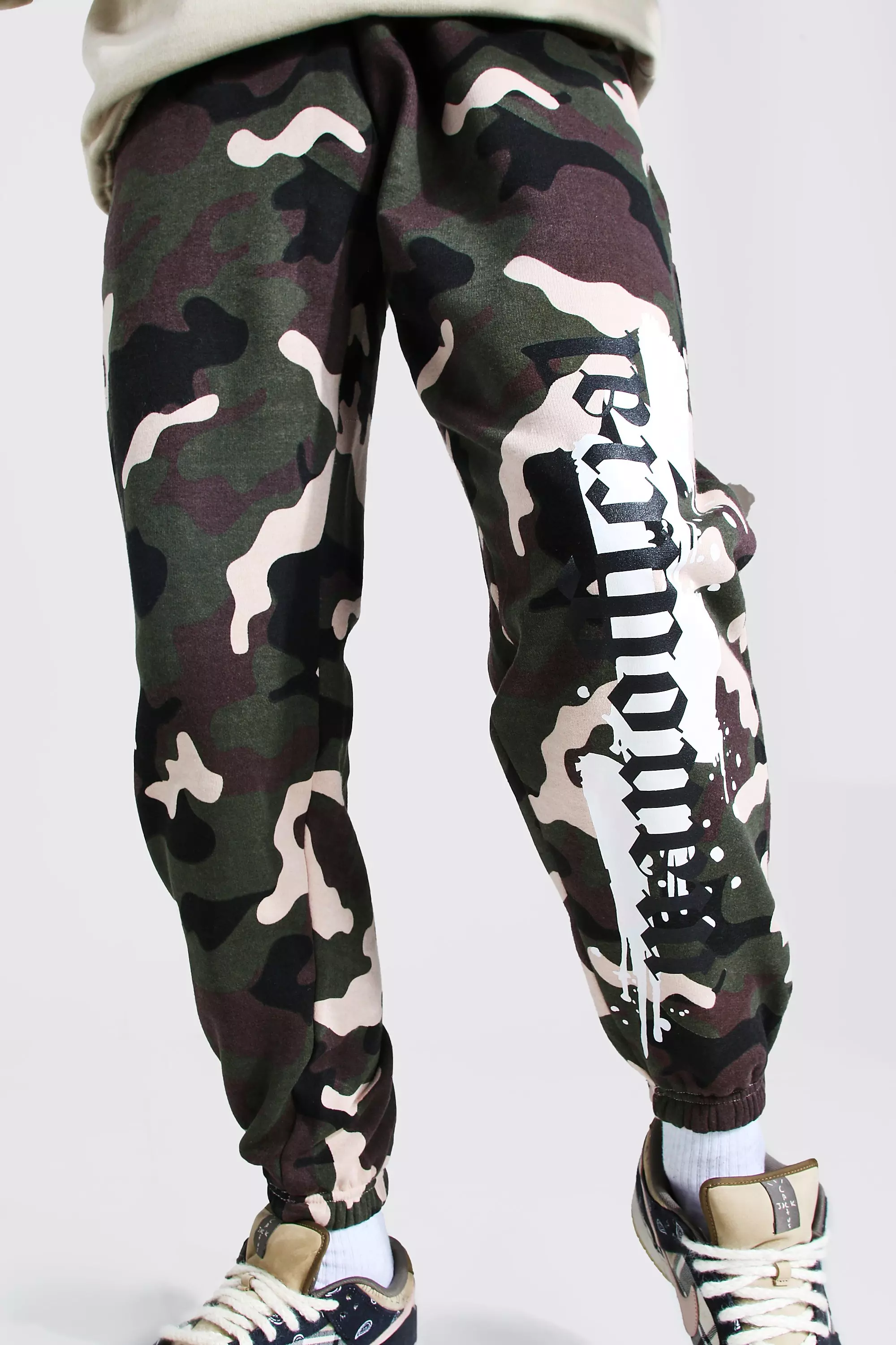 Mens camo sale joggers uk