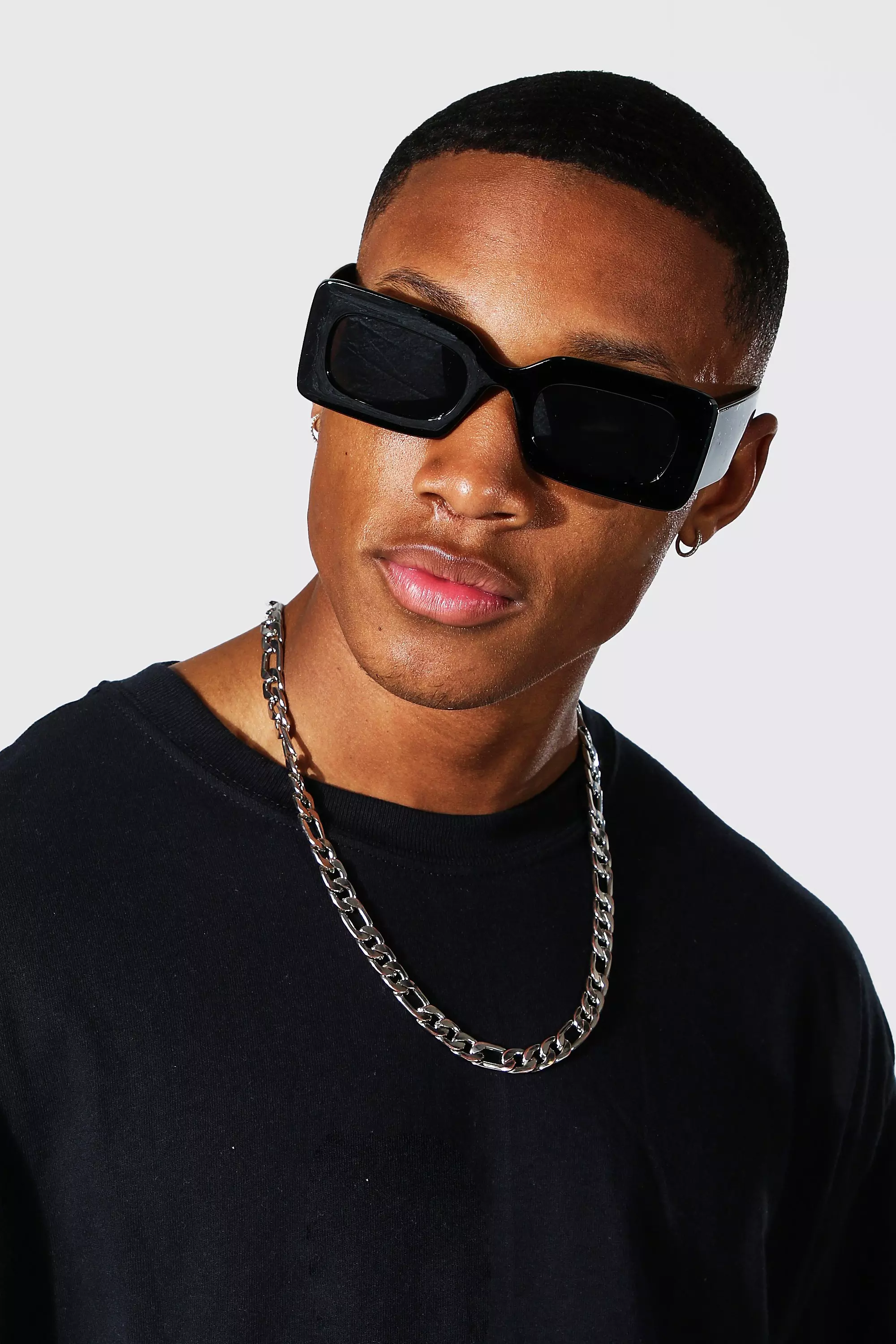 Rectangular-frame sunglasses in black injection