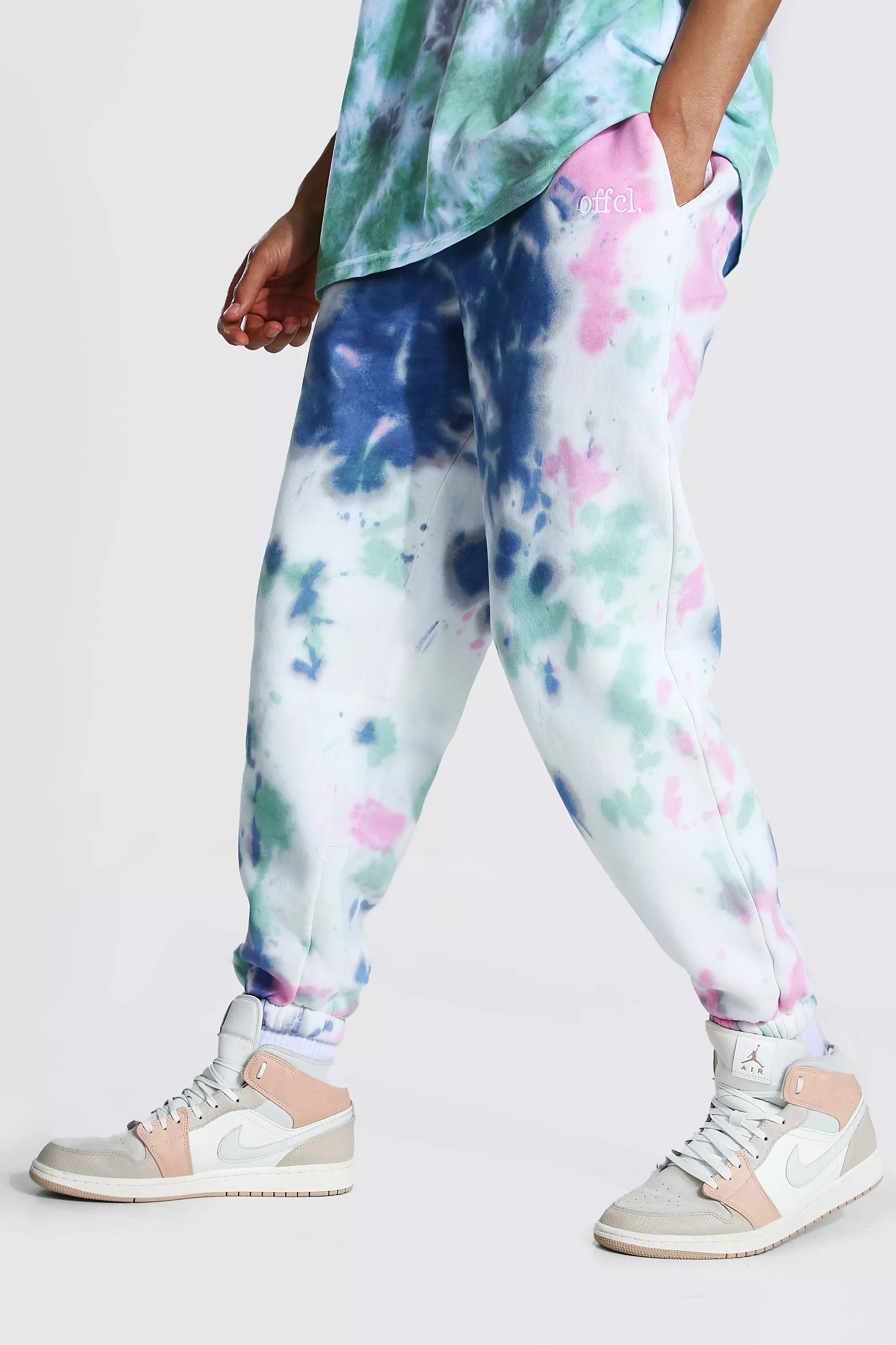 Jogging tie online dye