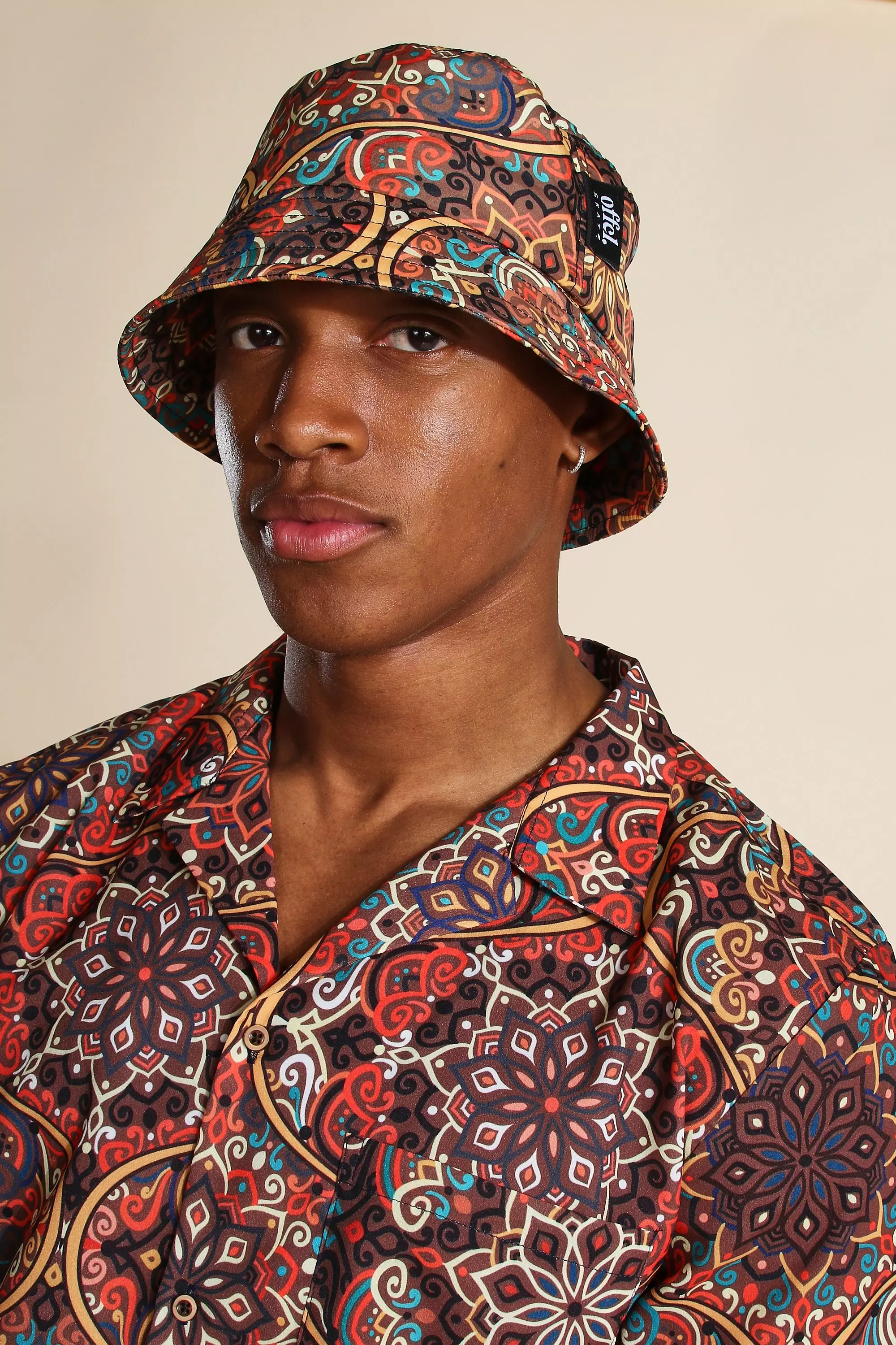 Bucket sales hat paisley