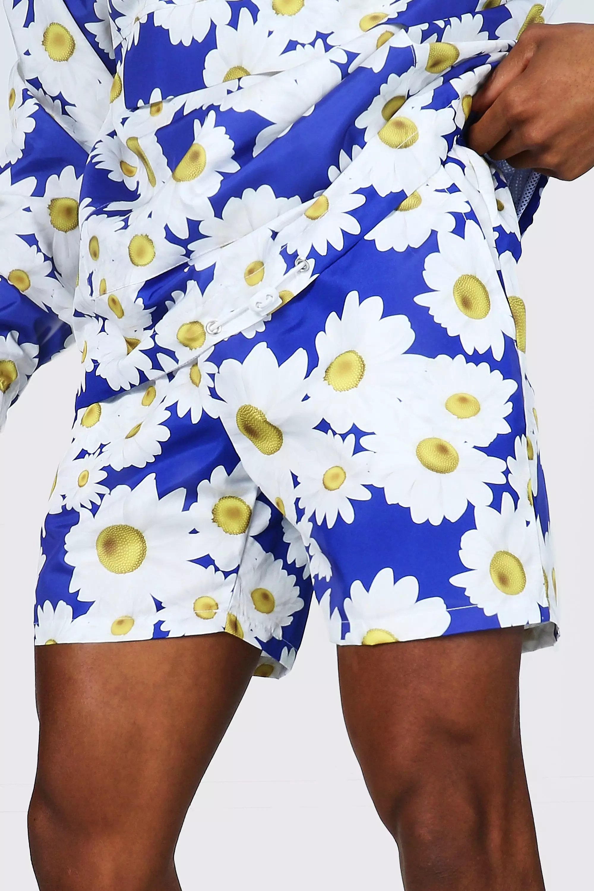 Loose Fit Short Length Graphic Short