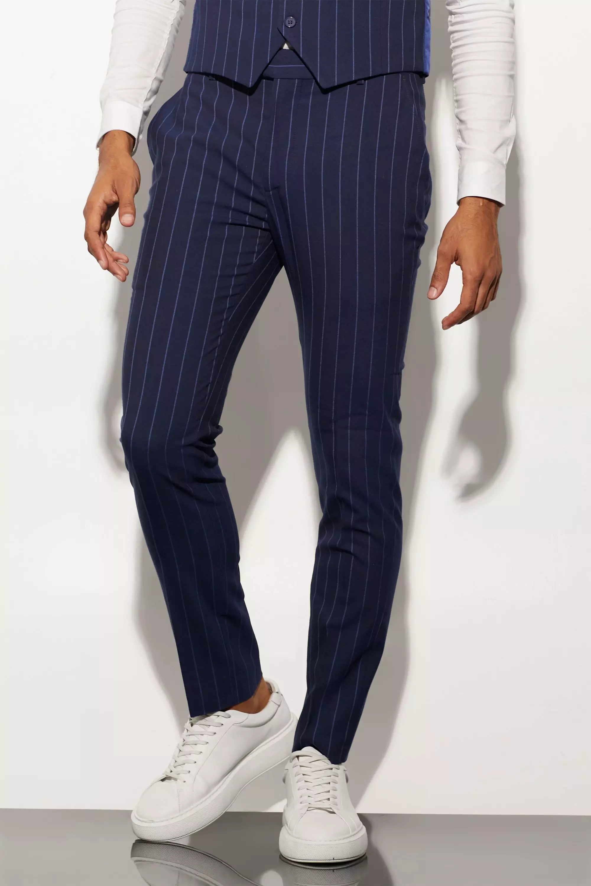 Pinstripe hot sale mens trousers