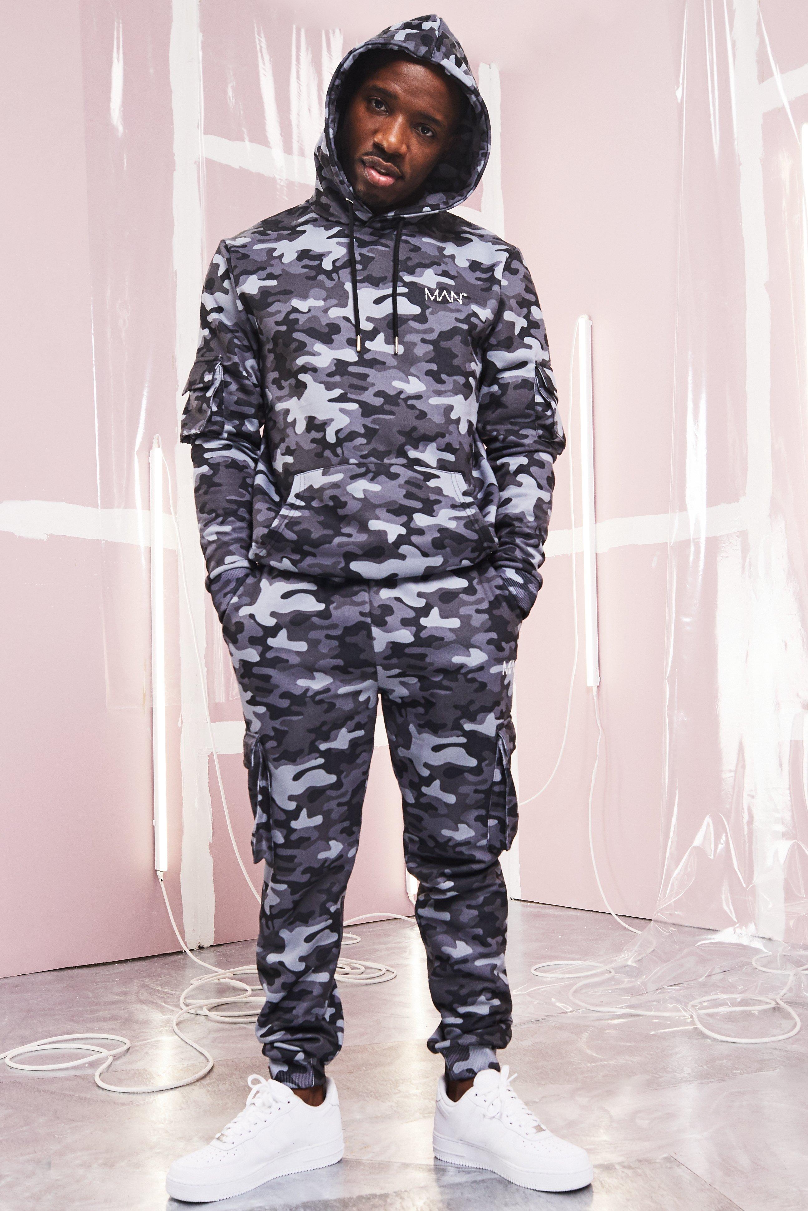 

MAN Utility Camo Hooded Tracksuit, Dark grey