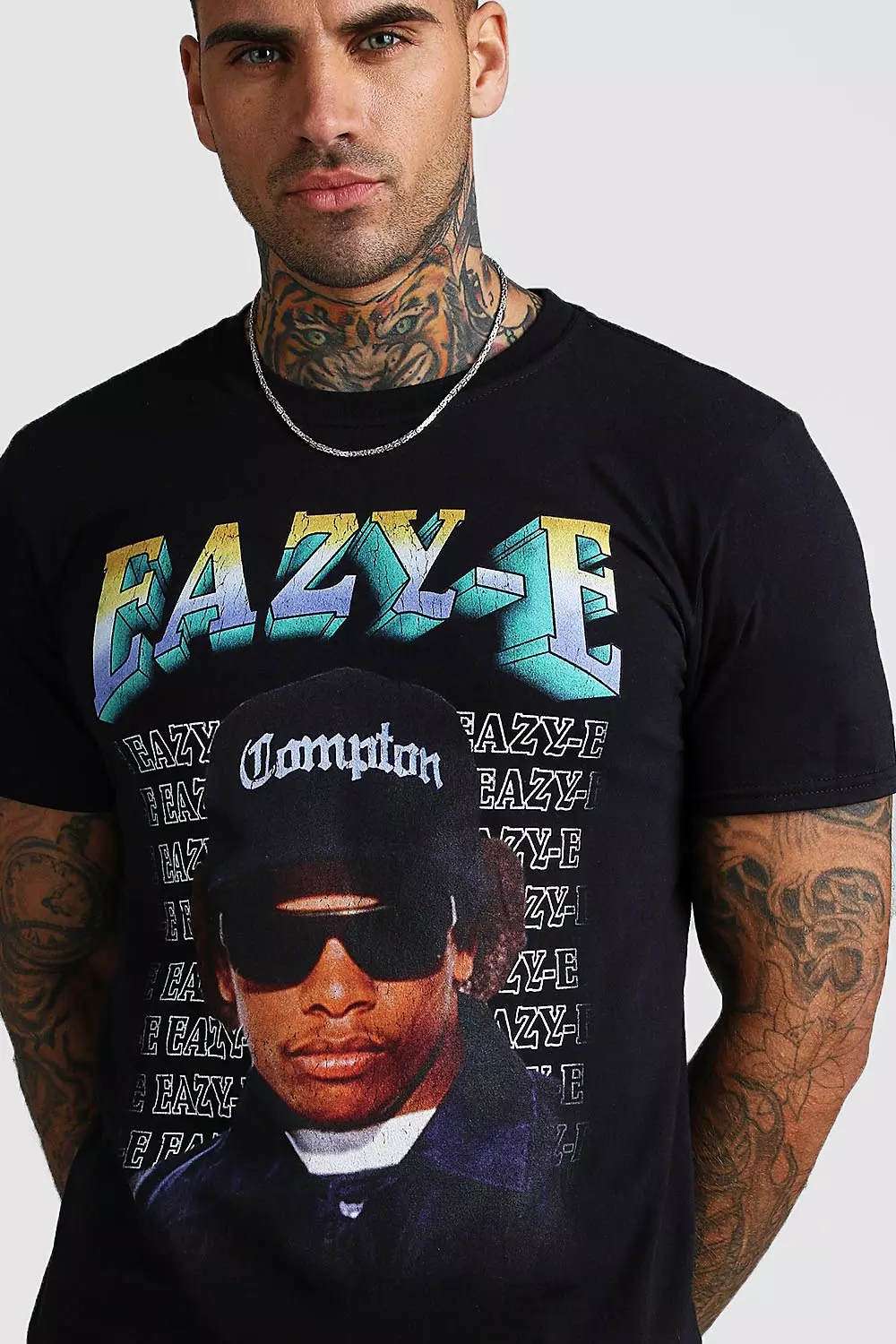 kleermaker Afstudeeralbum Resistent Eazy-E License T-Shirt | boohooMAN USA