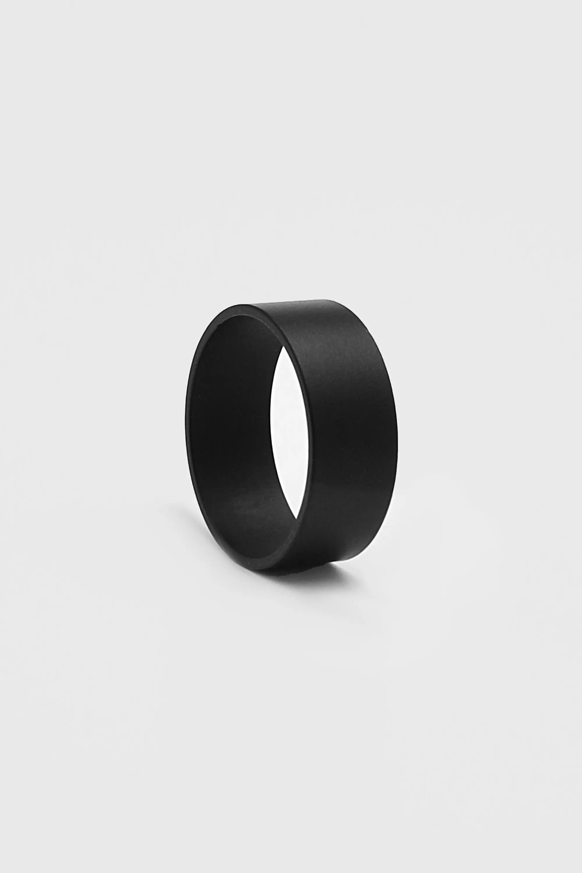 Plain on sale black ring