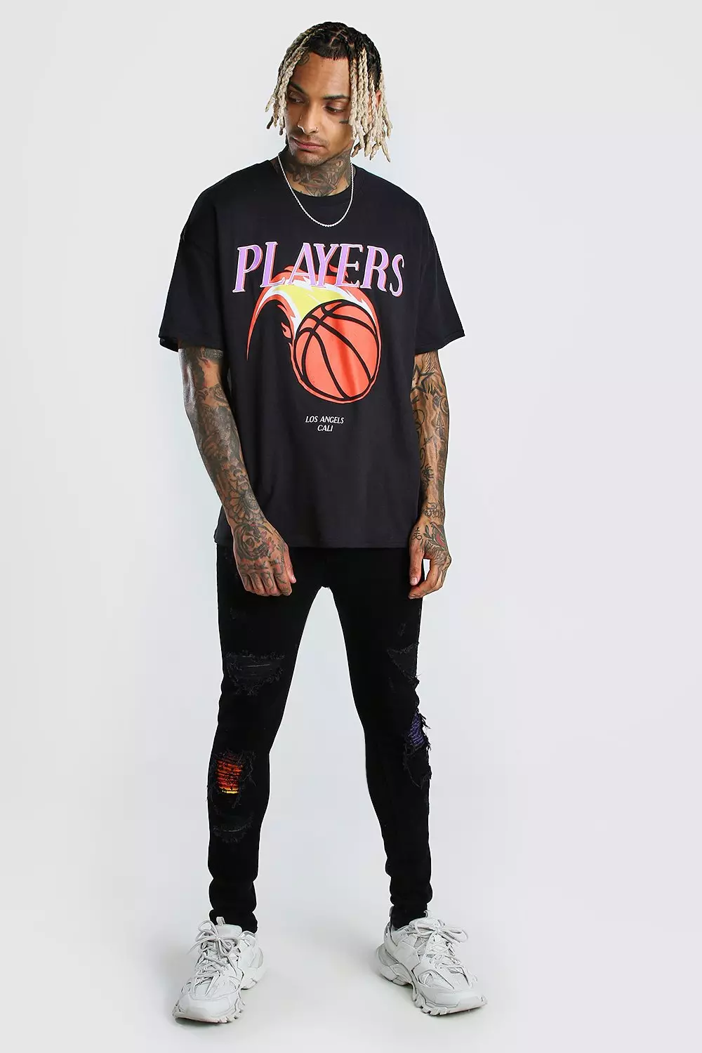Mennace oversized T-shirt in black with basketball placement print