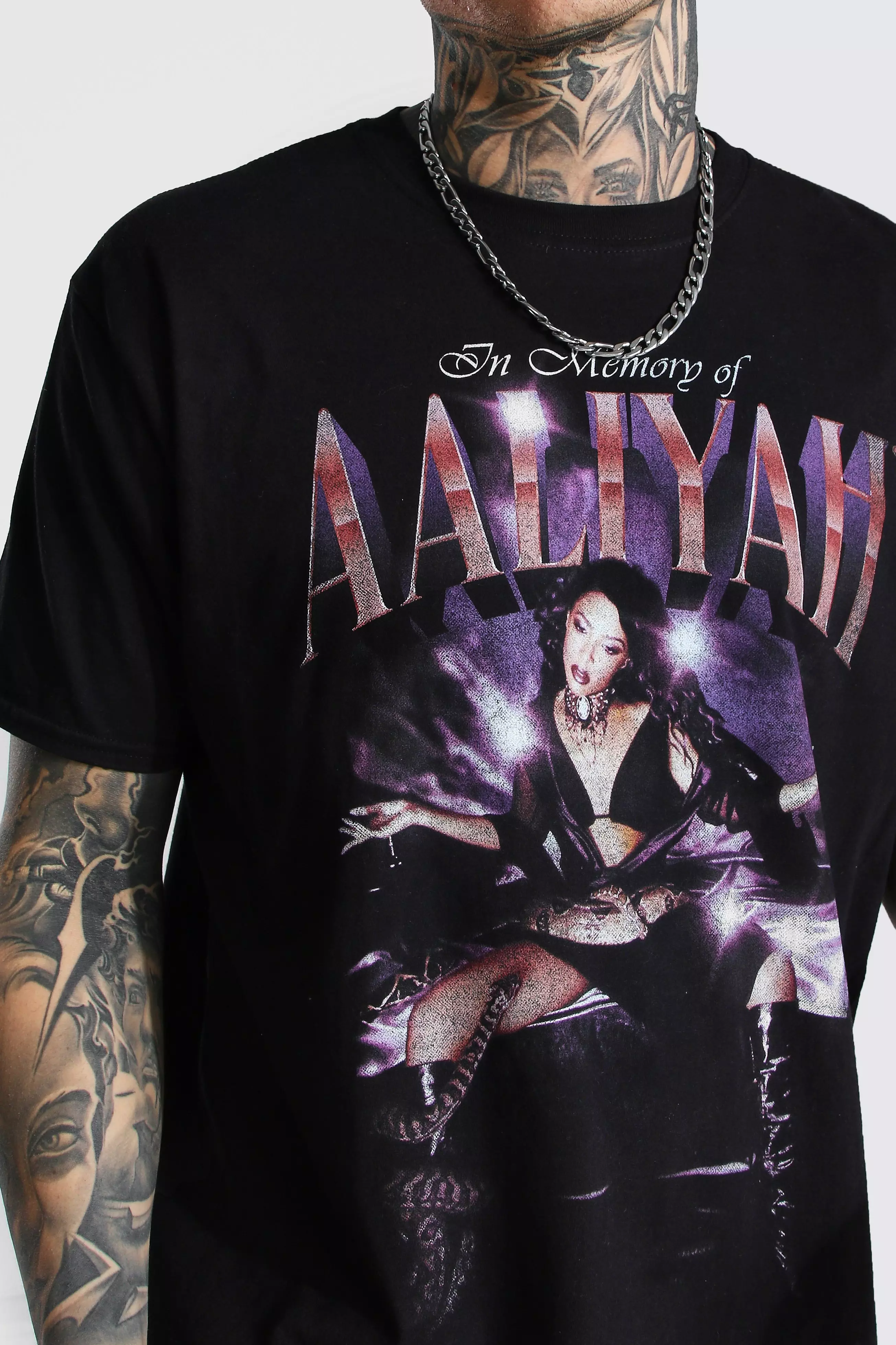 Oversized Aaliyah License T Shirt Boohooman