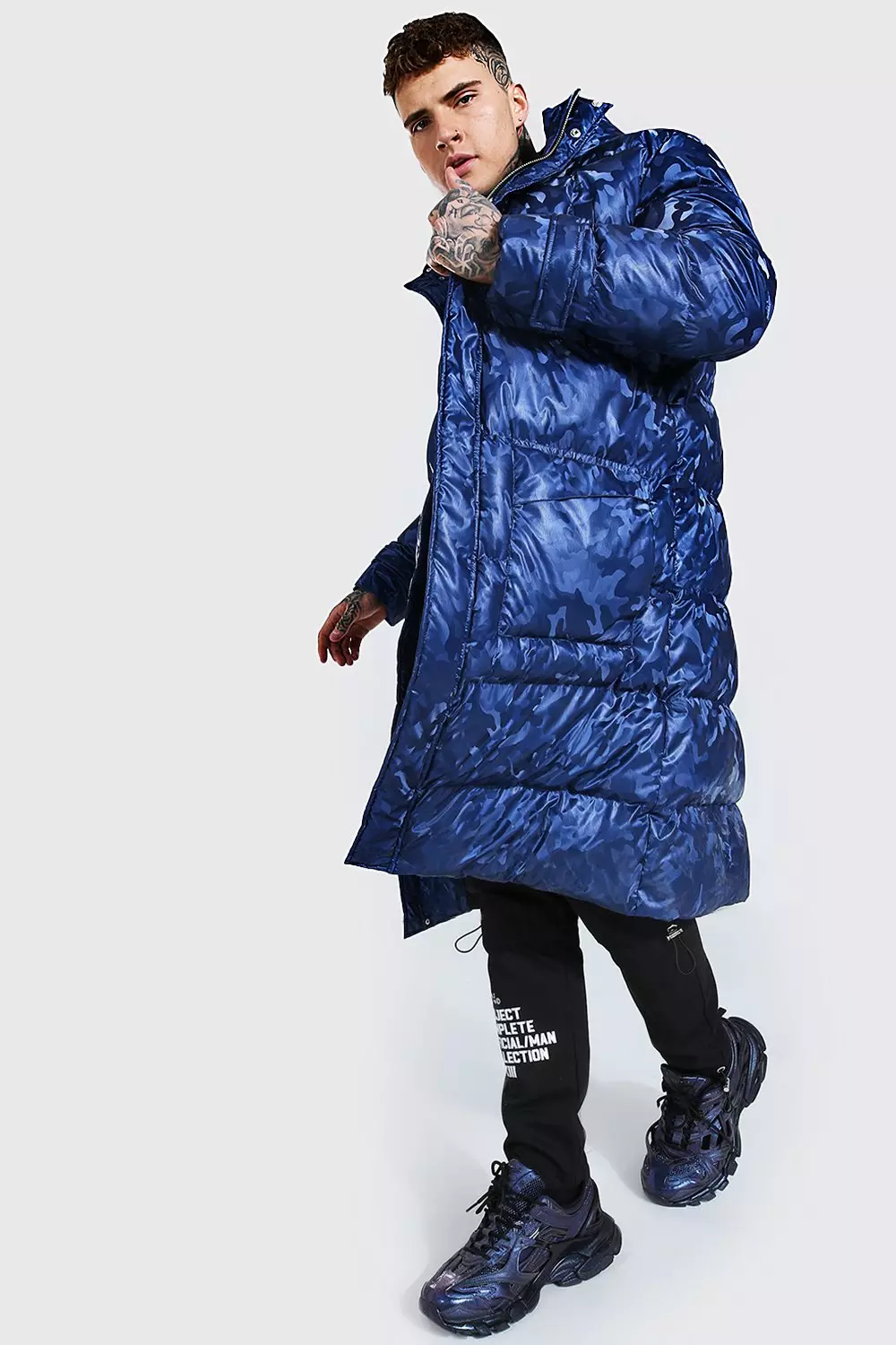 Metallic longline puffer outlet jacket