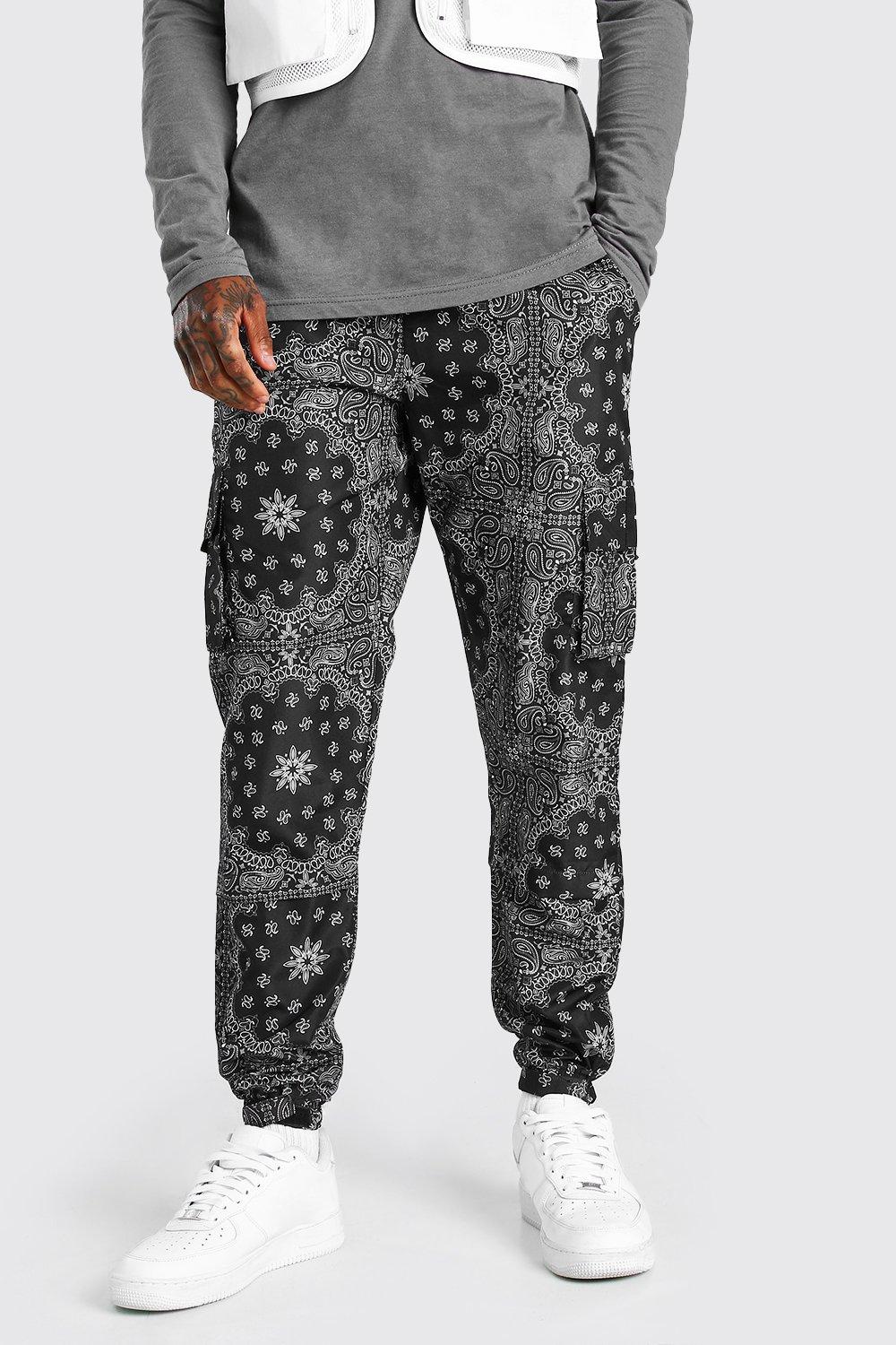 Cargo Hose Aus Nylon Mit Bandana Print Boohooman