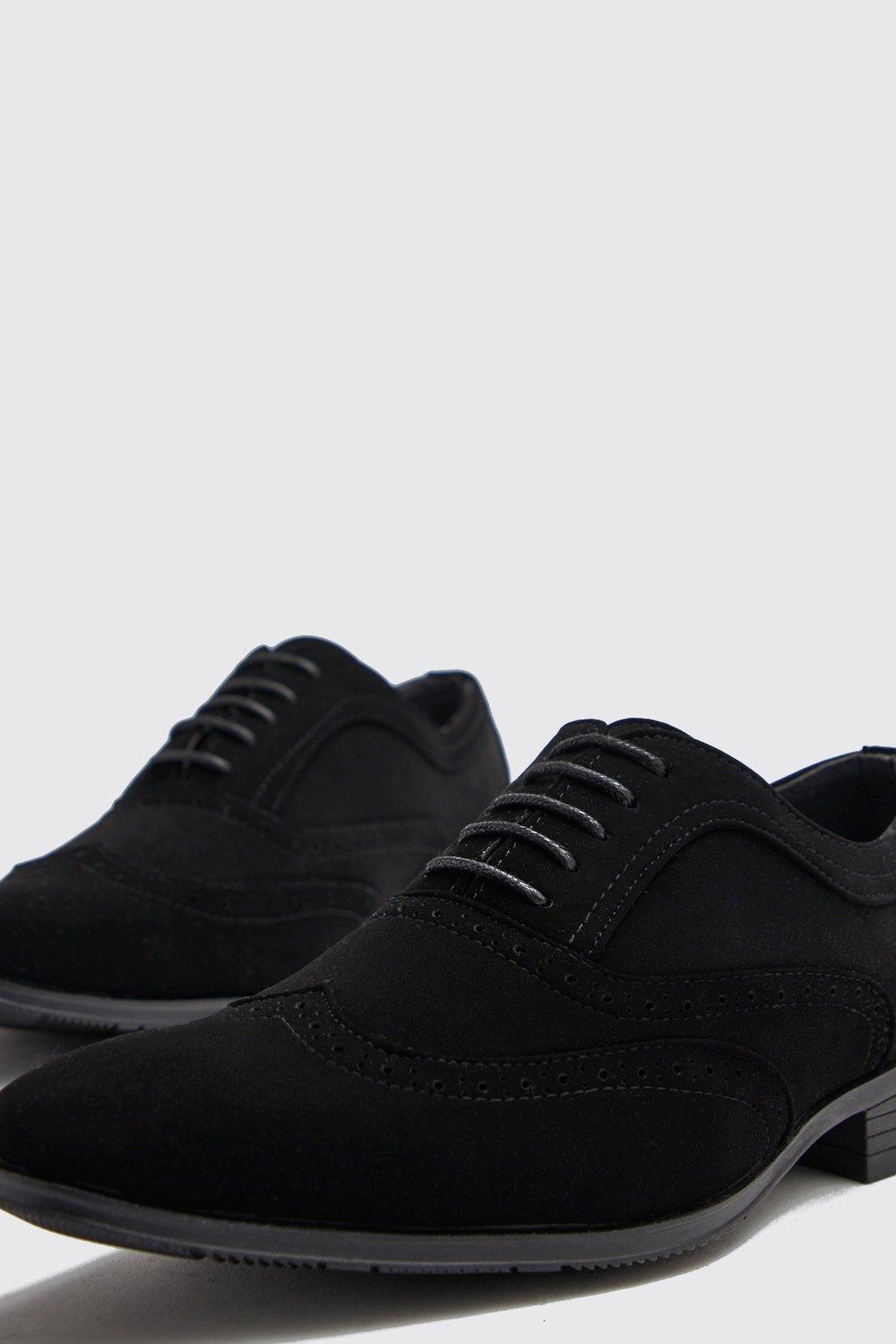 black smart sneakers
