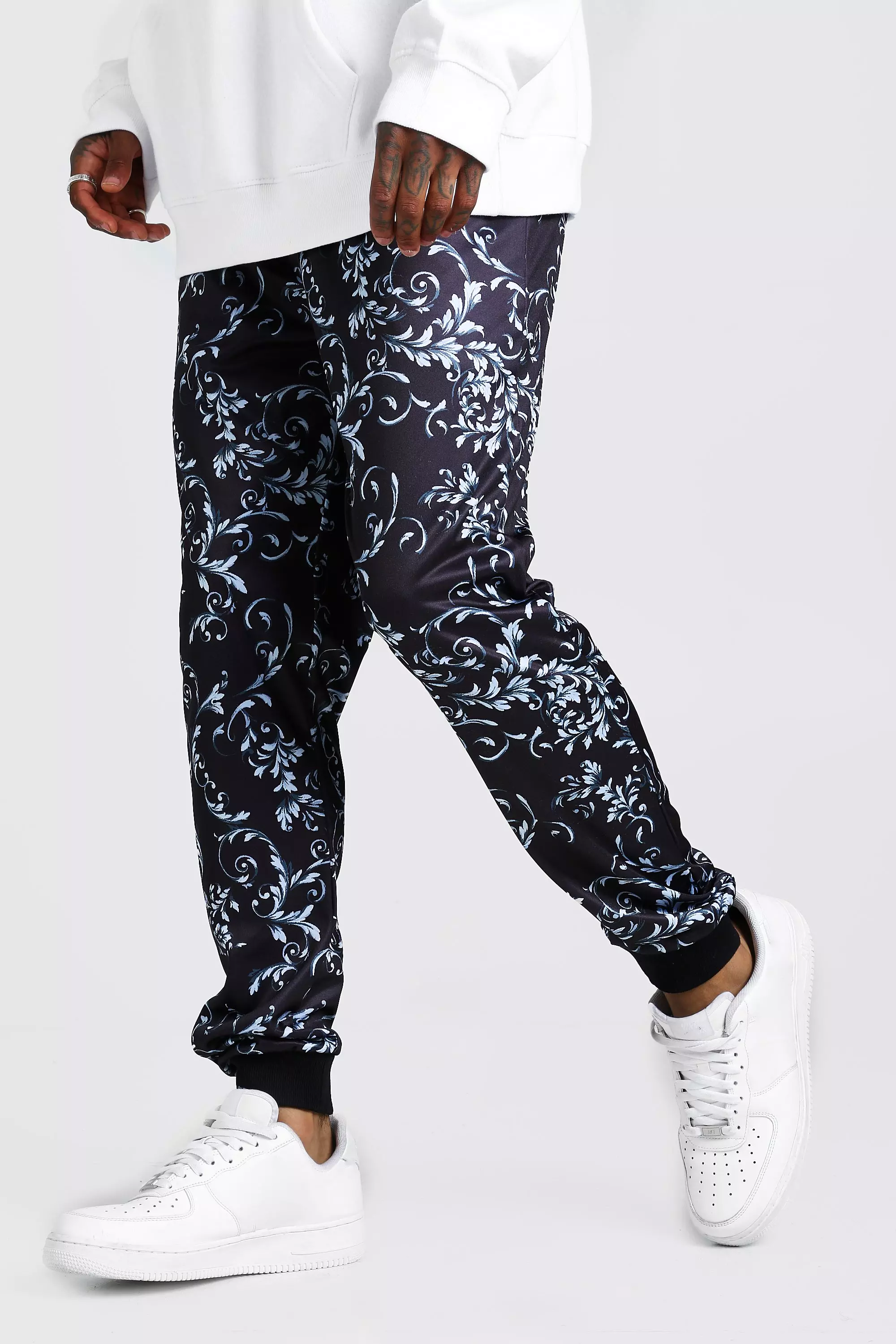 Baroque joggers store