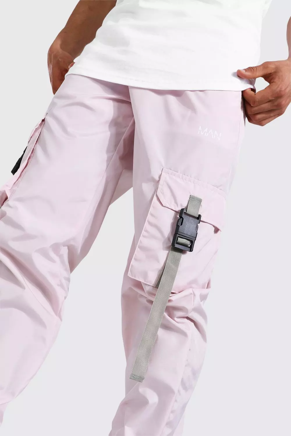 Man shell best sale buckle joggers