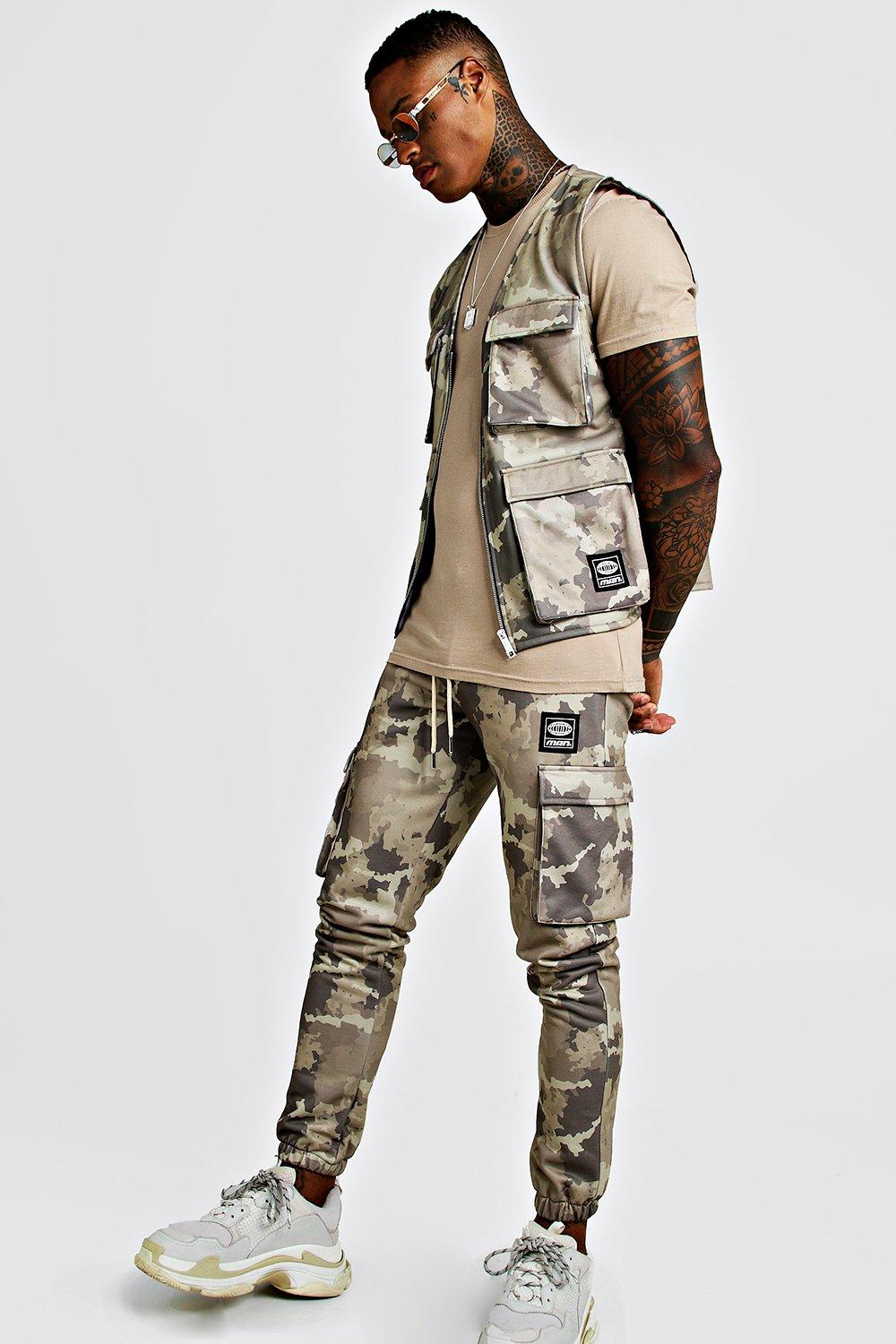 khaki camo joggers