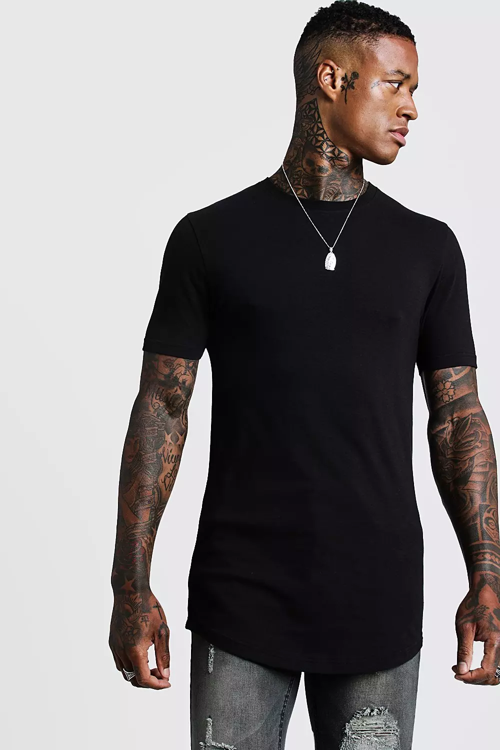 Med andre band Irreplaceable Fearless Basic Muscle Longline Curved Hem T-Shirt | boohooMAN USA