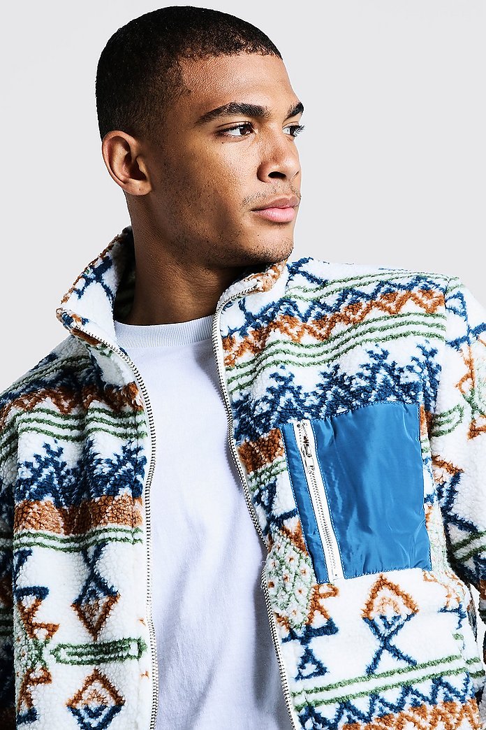 Jacke mit Borg Kragen, Azteken Muster und Kontrasttasche boohooMAN Jacke mit Borg Kragen, Azteken Muster und Kontrasttasche boohooMAN