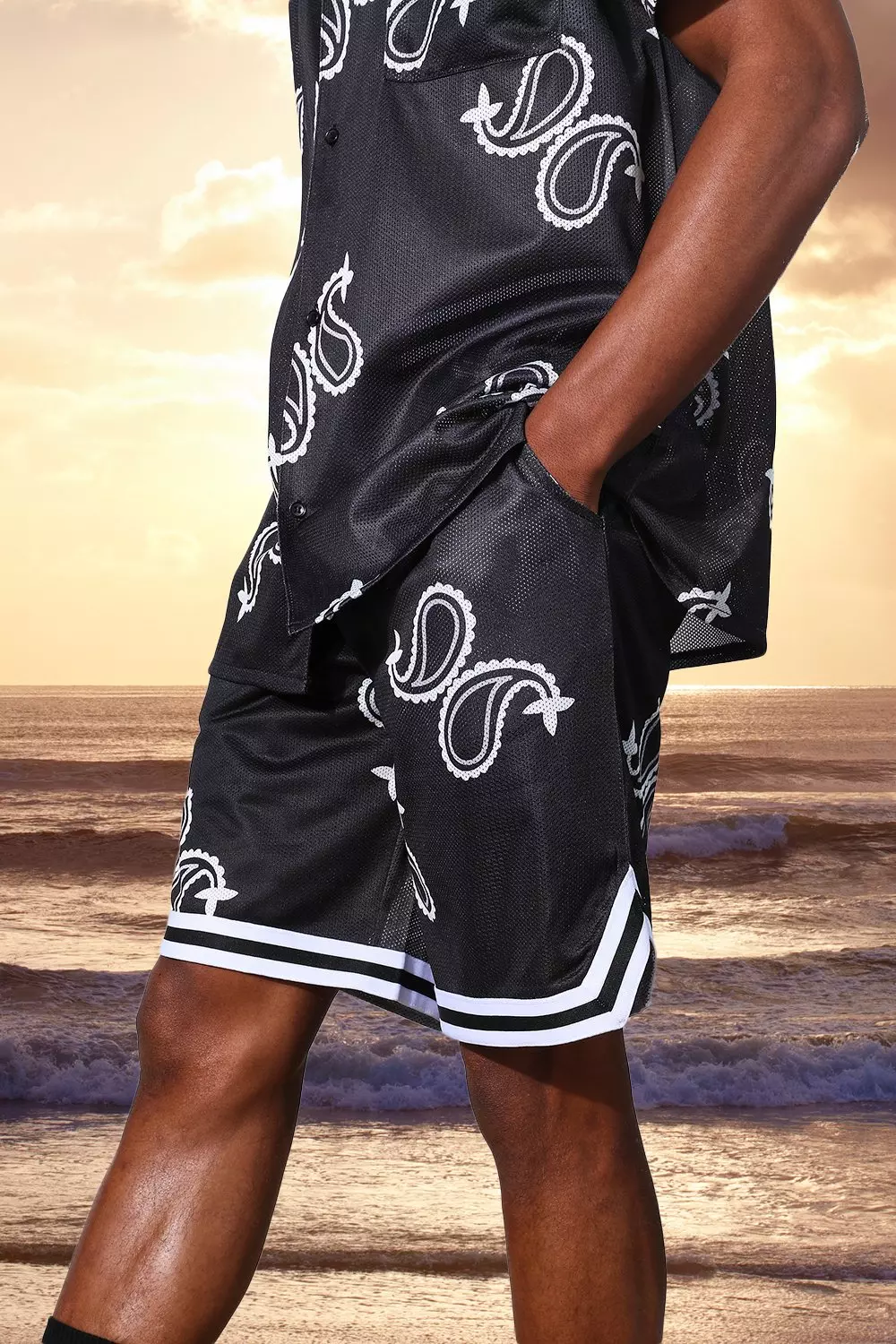 Paisley Mesh Shorts (Black)