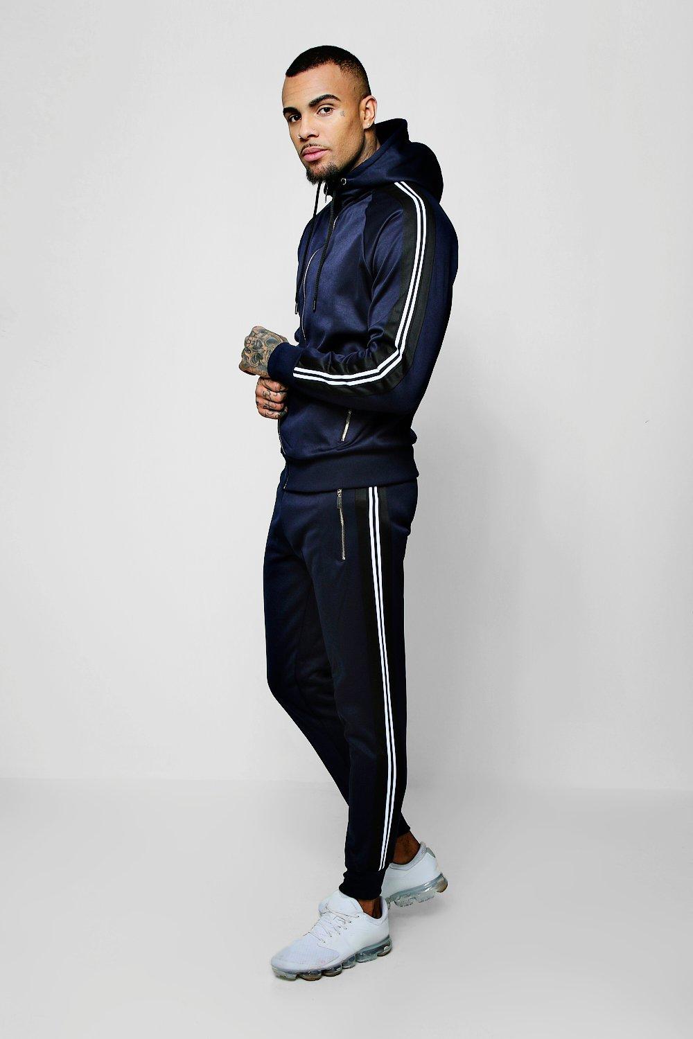 tricot tracksuit