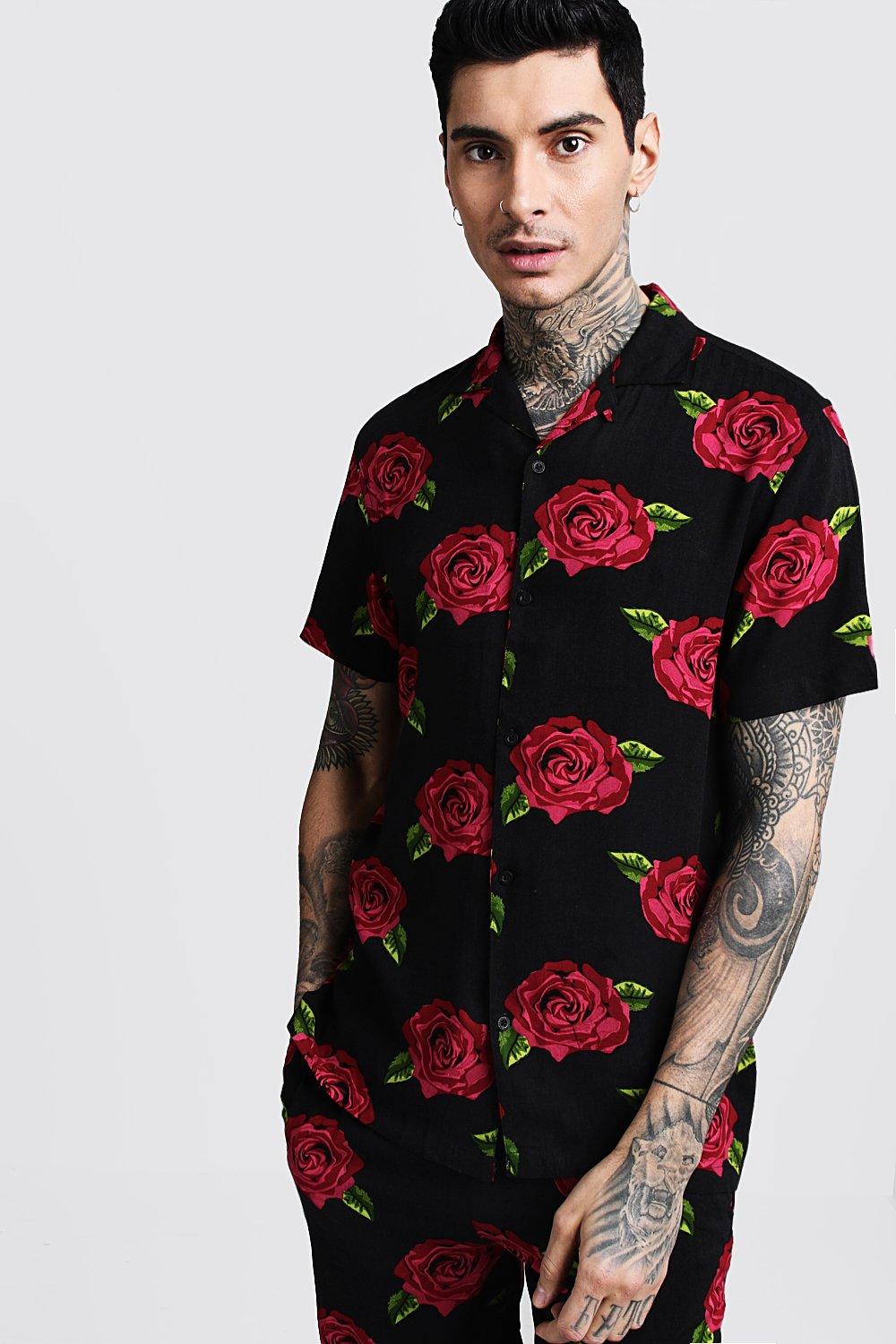 Kurzarmeliges Hemd Aus Viskose Mit Rosen Print Und Reverskragen Boohooman