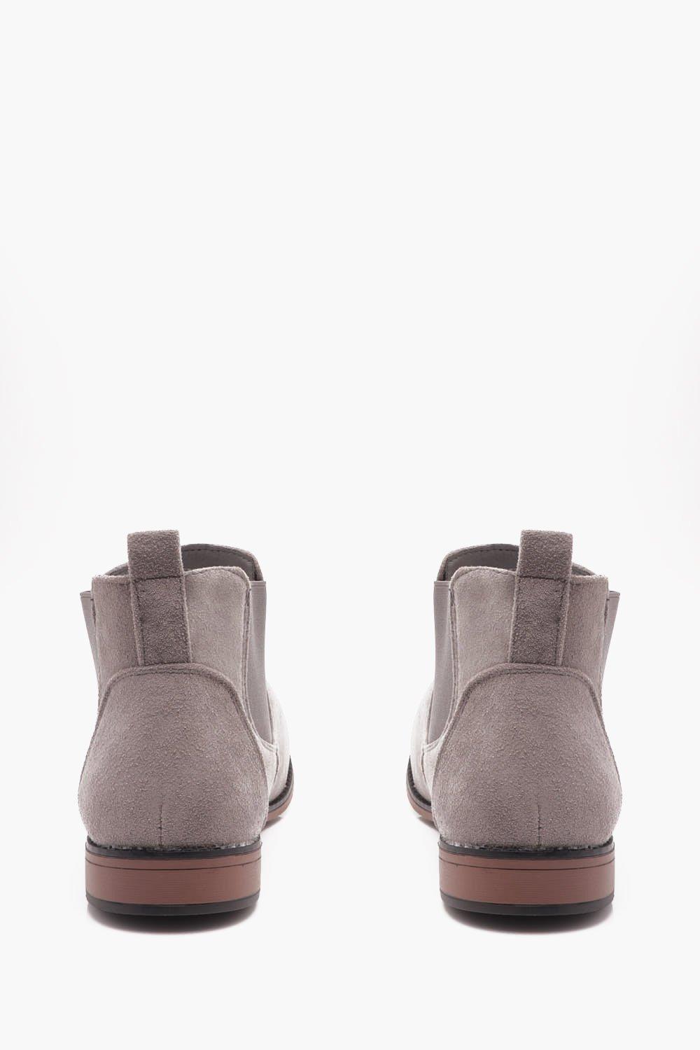 chelsea boots light grey