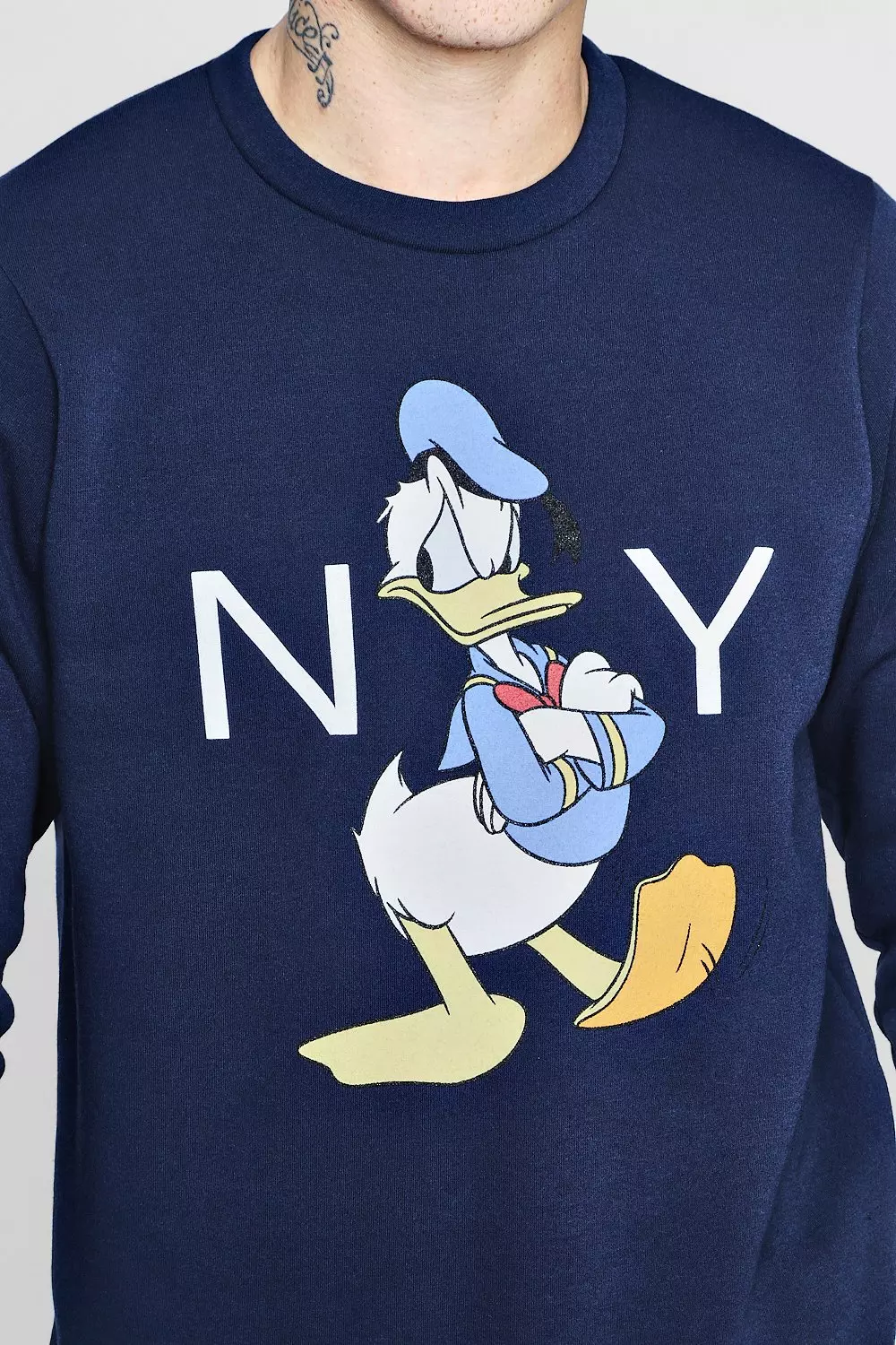 Disney donald hotsell duck sweatshirt