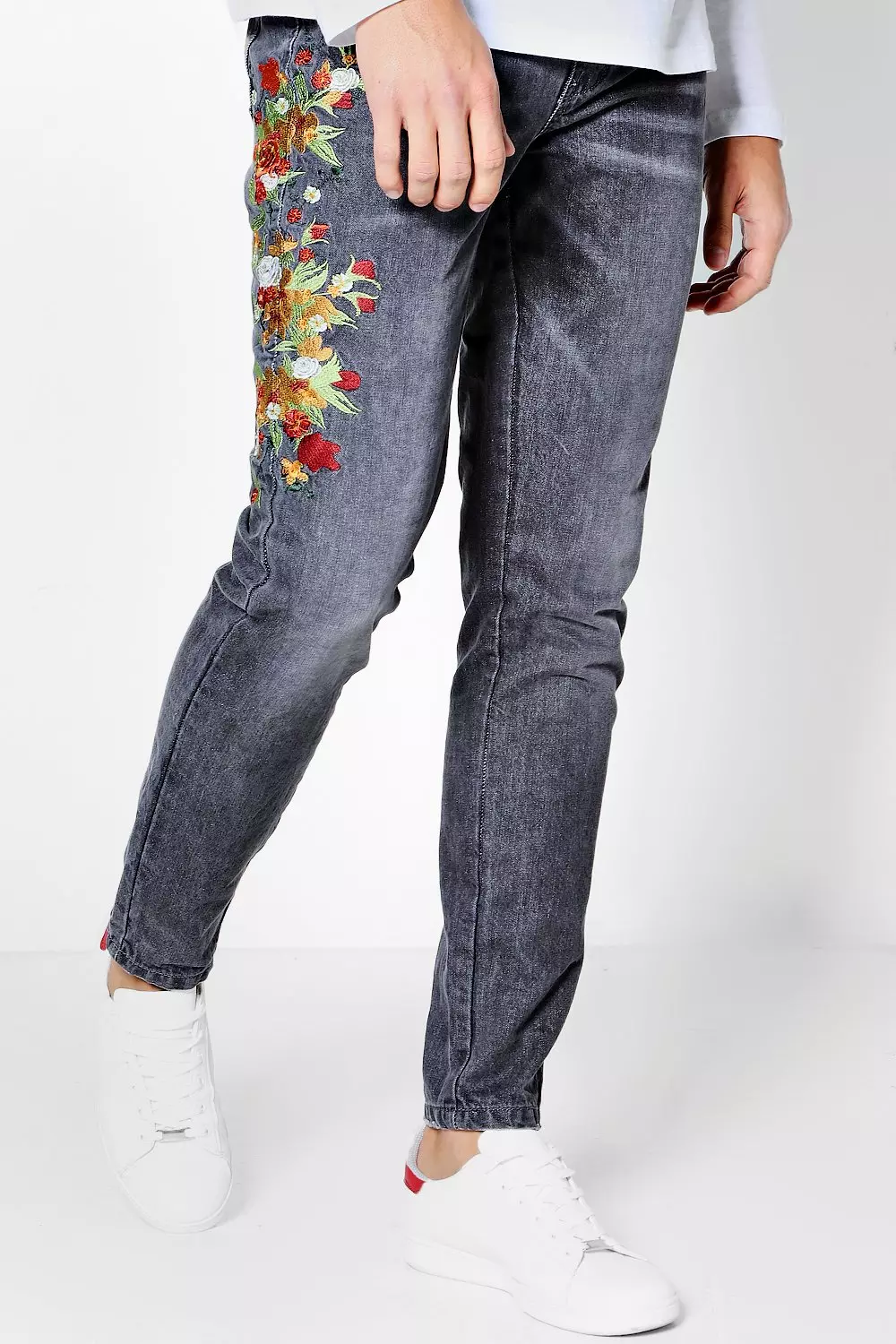 Skinny Fit Floral Embroidered Jeans