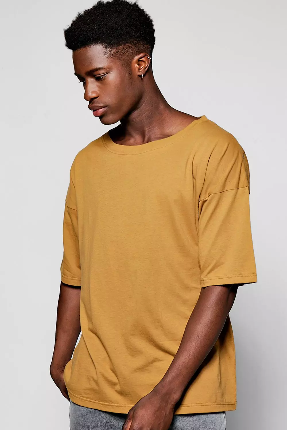 broad neck t shirt mens