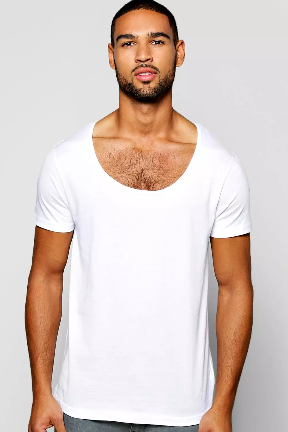 T shirt encolure dégagée homme new arrivals