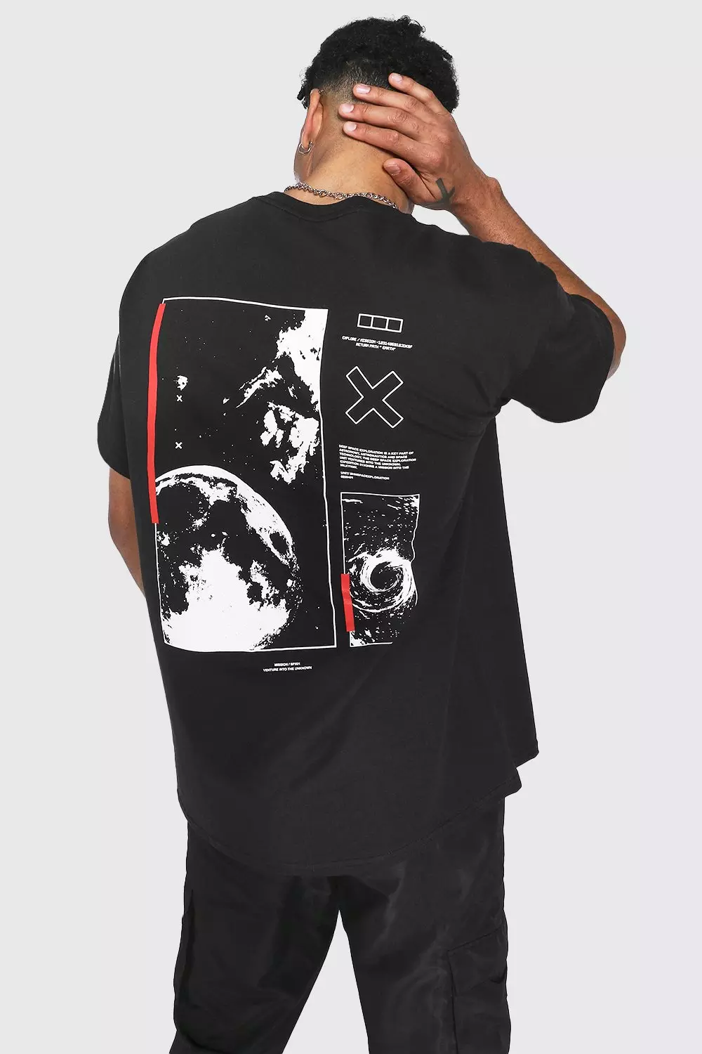 Oversized Space Back Print T-shirt | boohooMAN UK