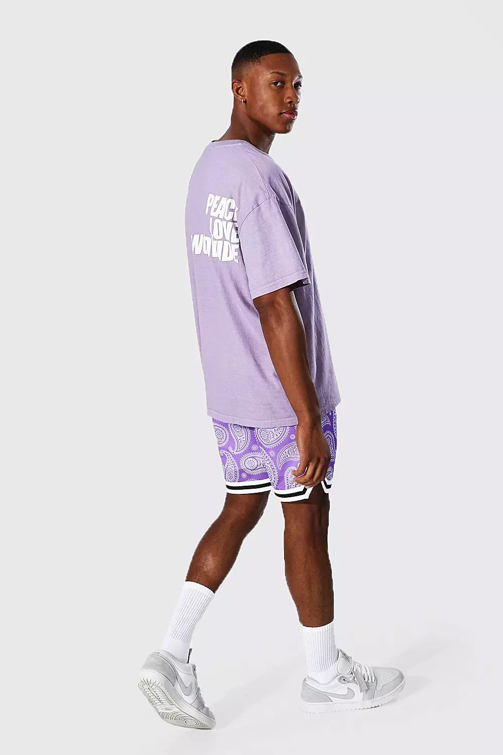 boohooMAN Men's Loose Bandana Print Basketball Sweat Shorts