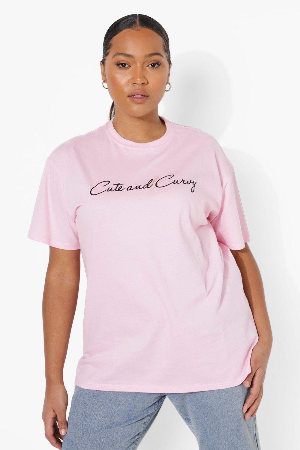 

Из коллекции «Плюс сайз» — Футболка со слоганом Cute And Curvy, Pink