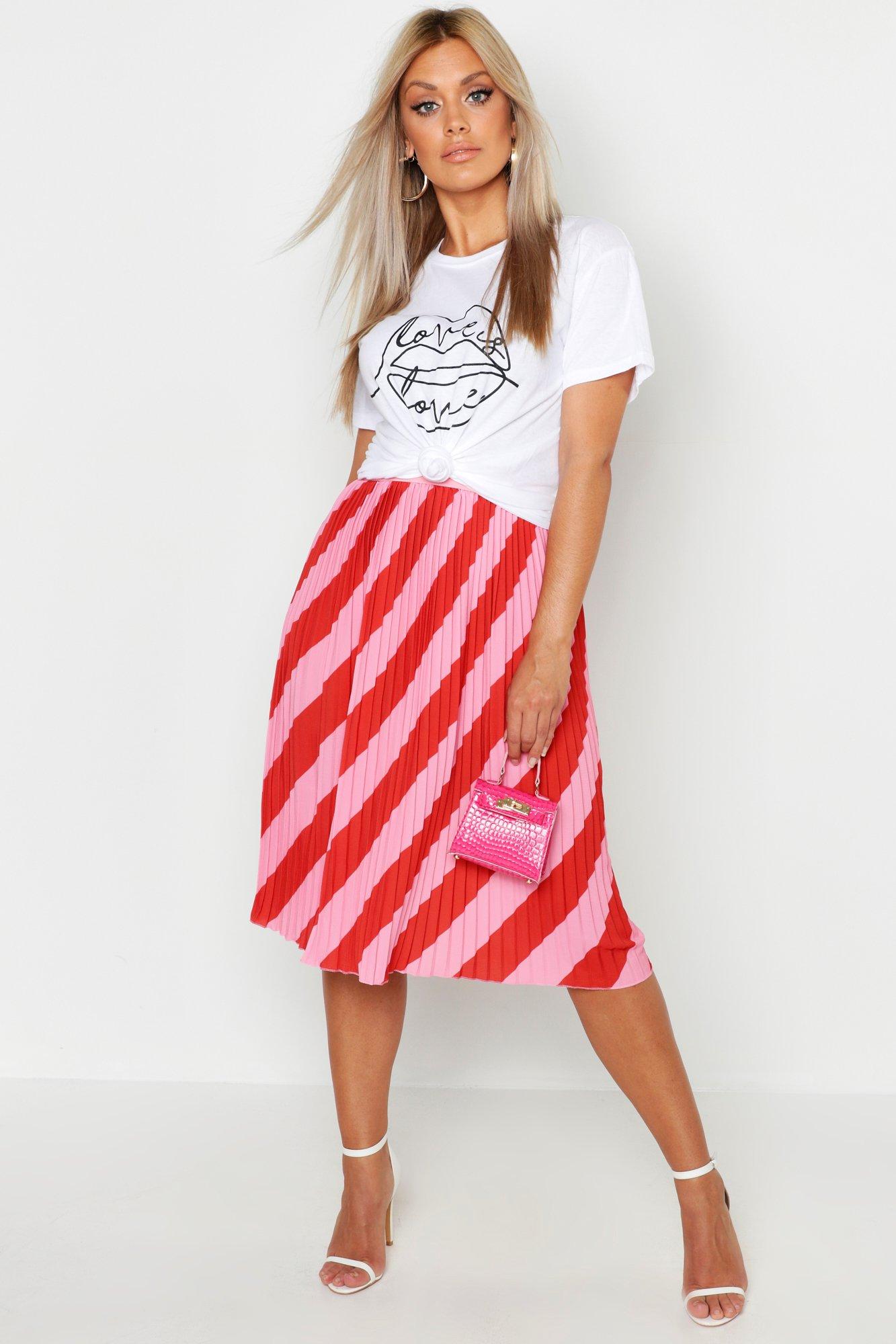 boohoo pleated skirts