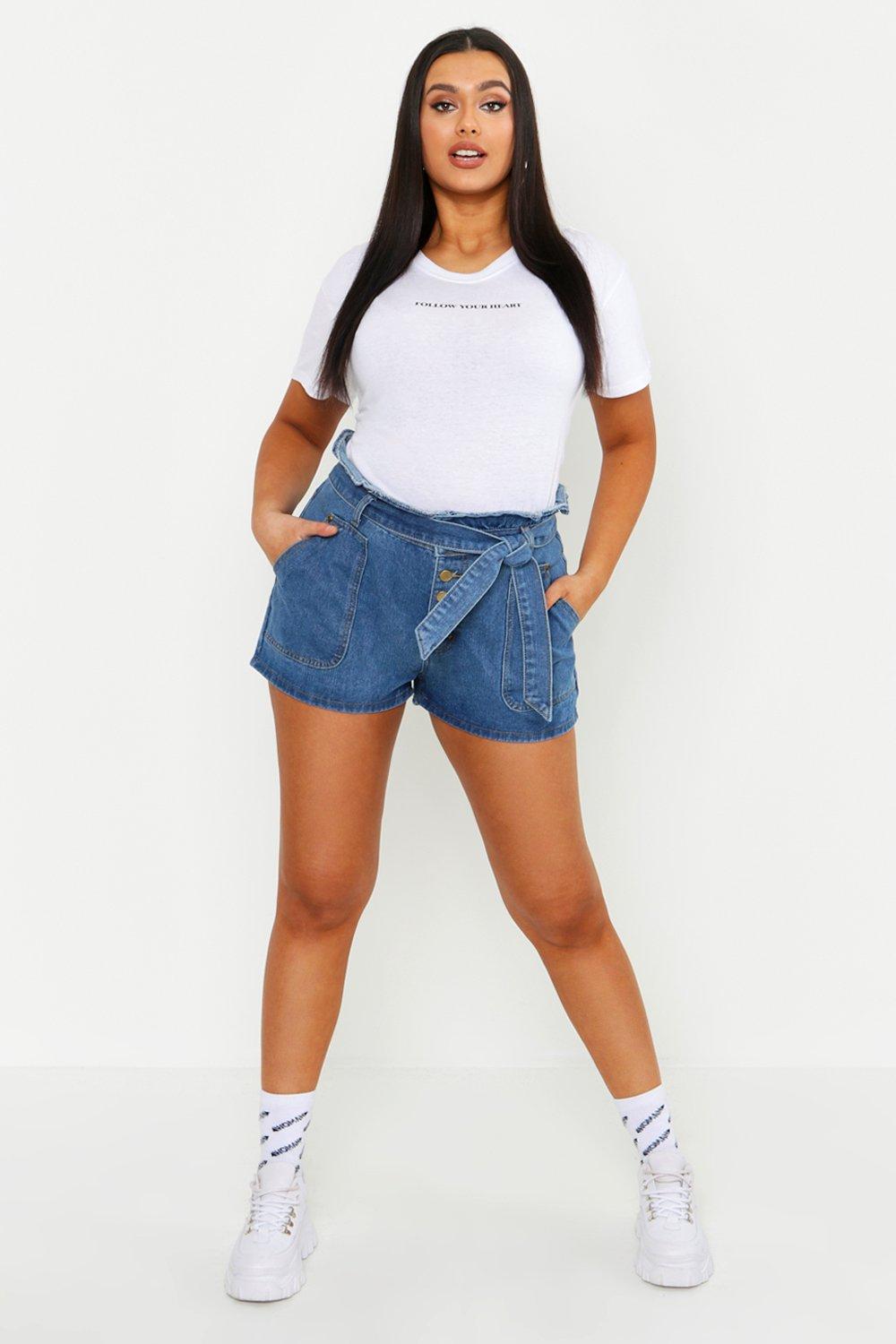 boohoo plus size shorts