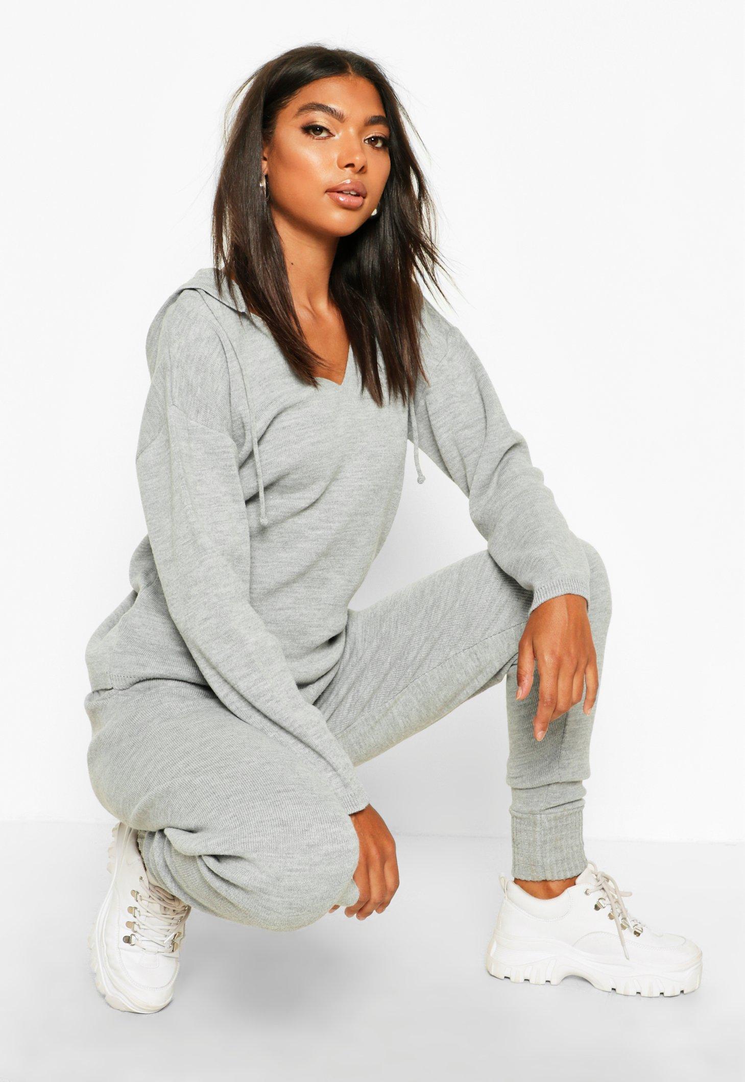 black knitted tracksuit
